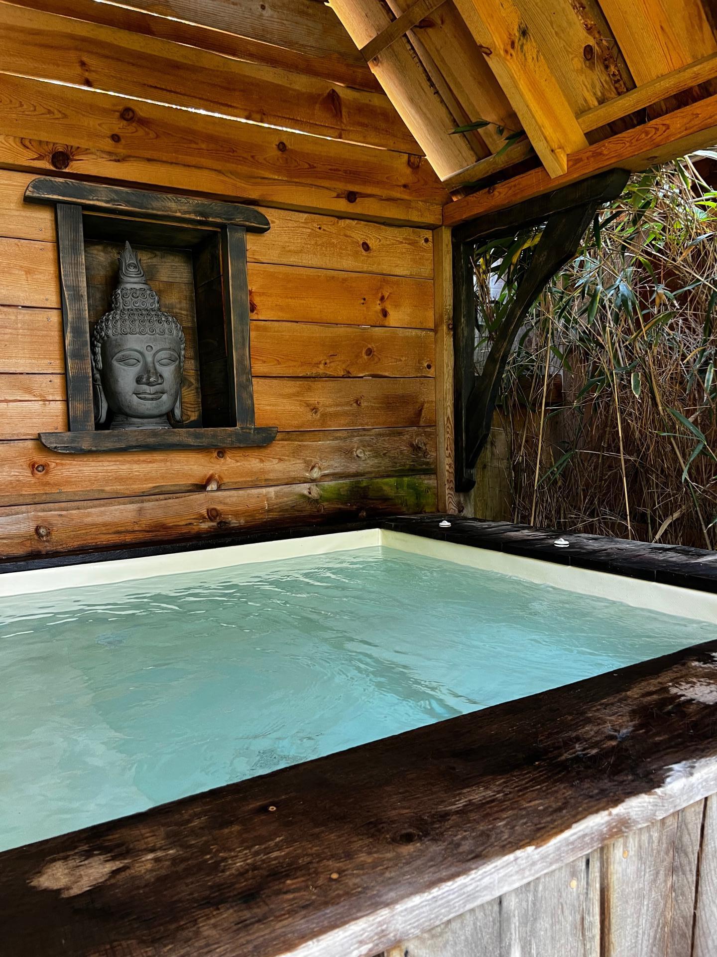 Photo 3 of the listing.