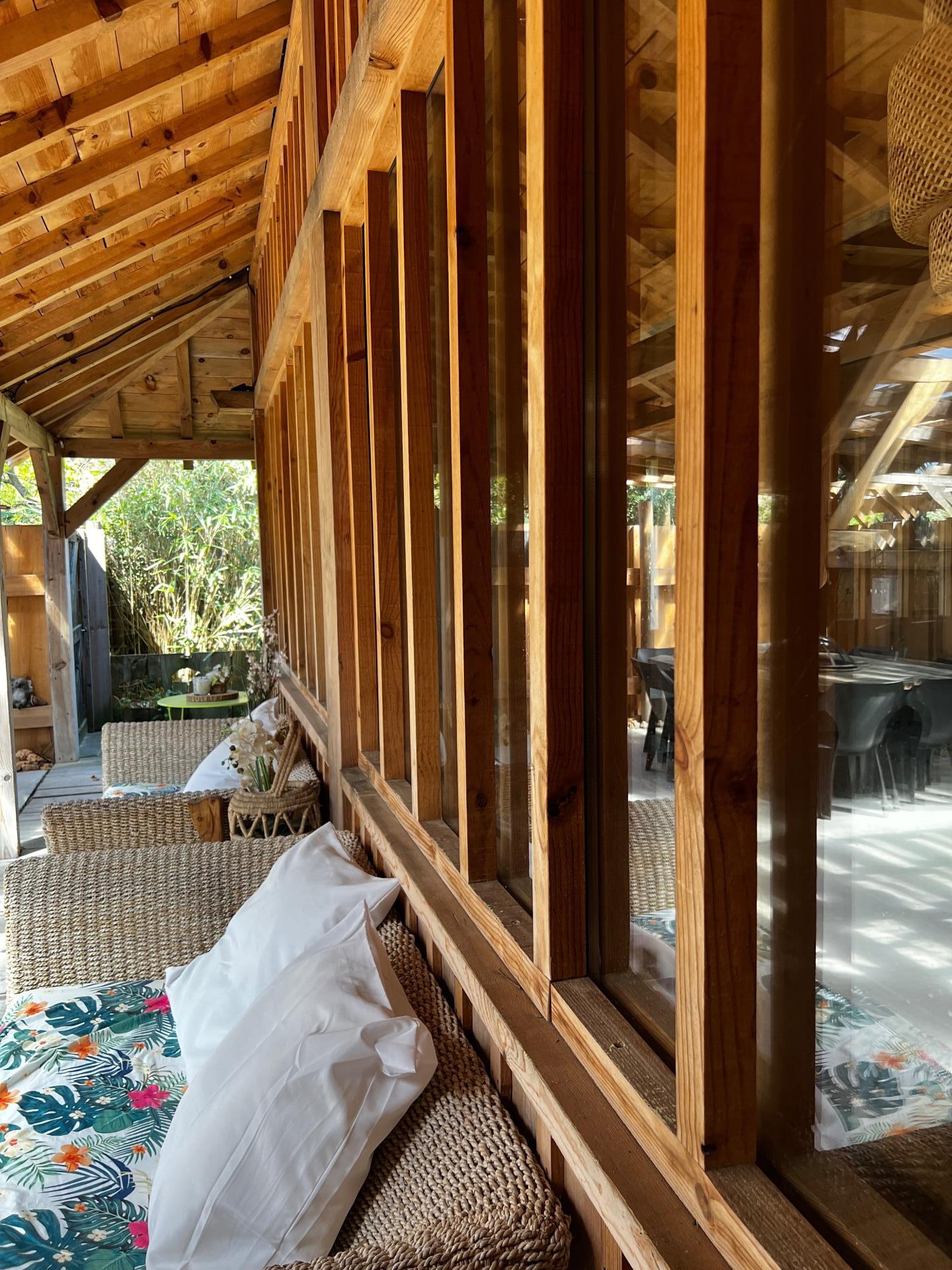 Photo 2 of the listing.