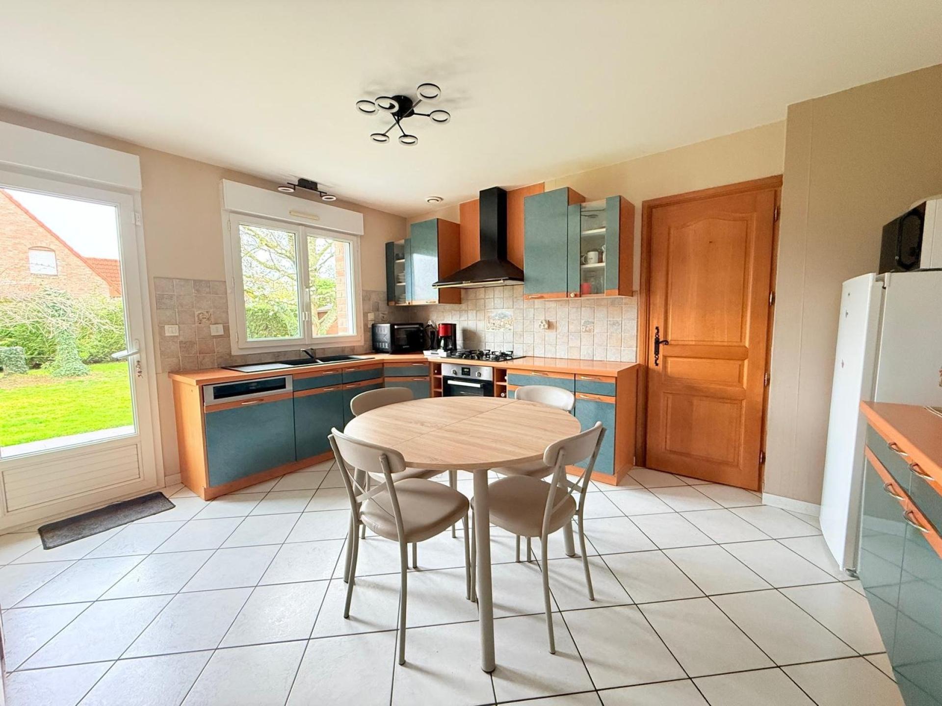 Photo 2 of the listing.