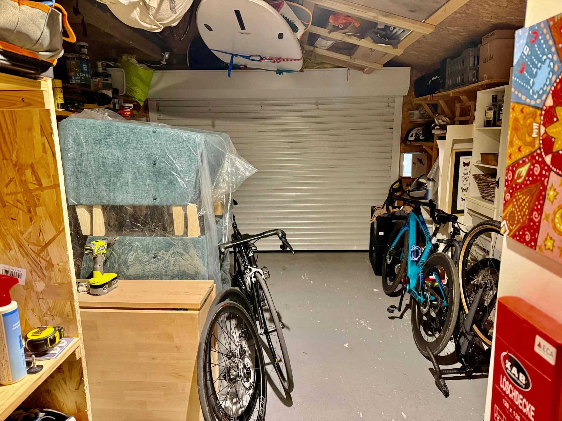 Photo 12 of the listing.