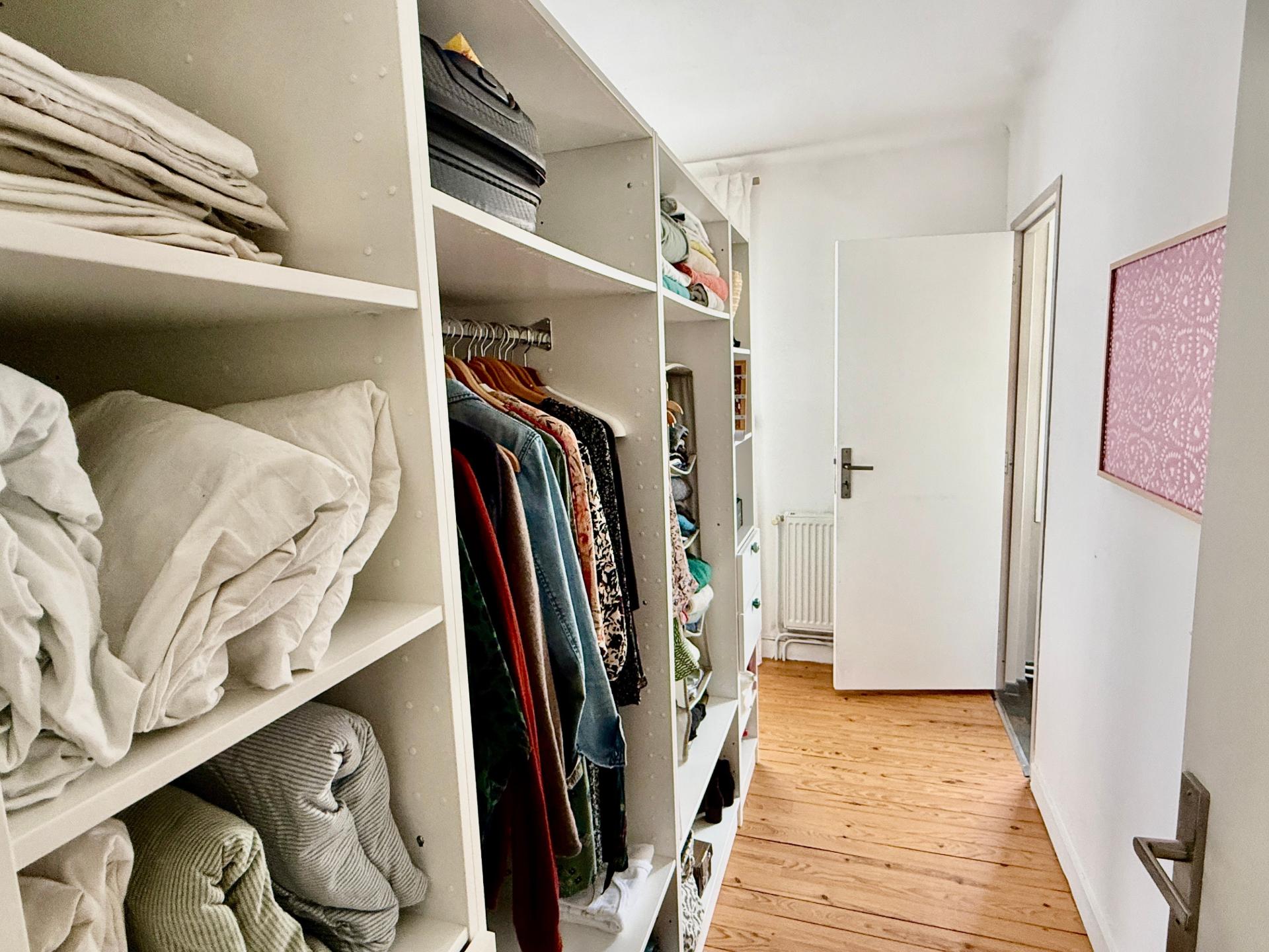 Photo 9 of the listing.