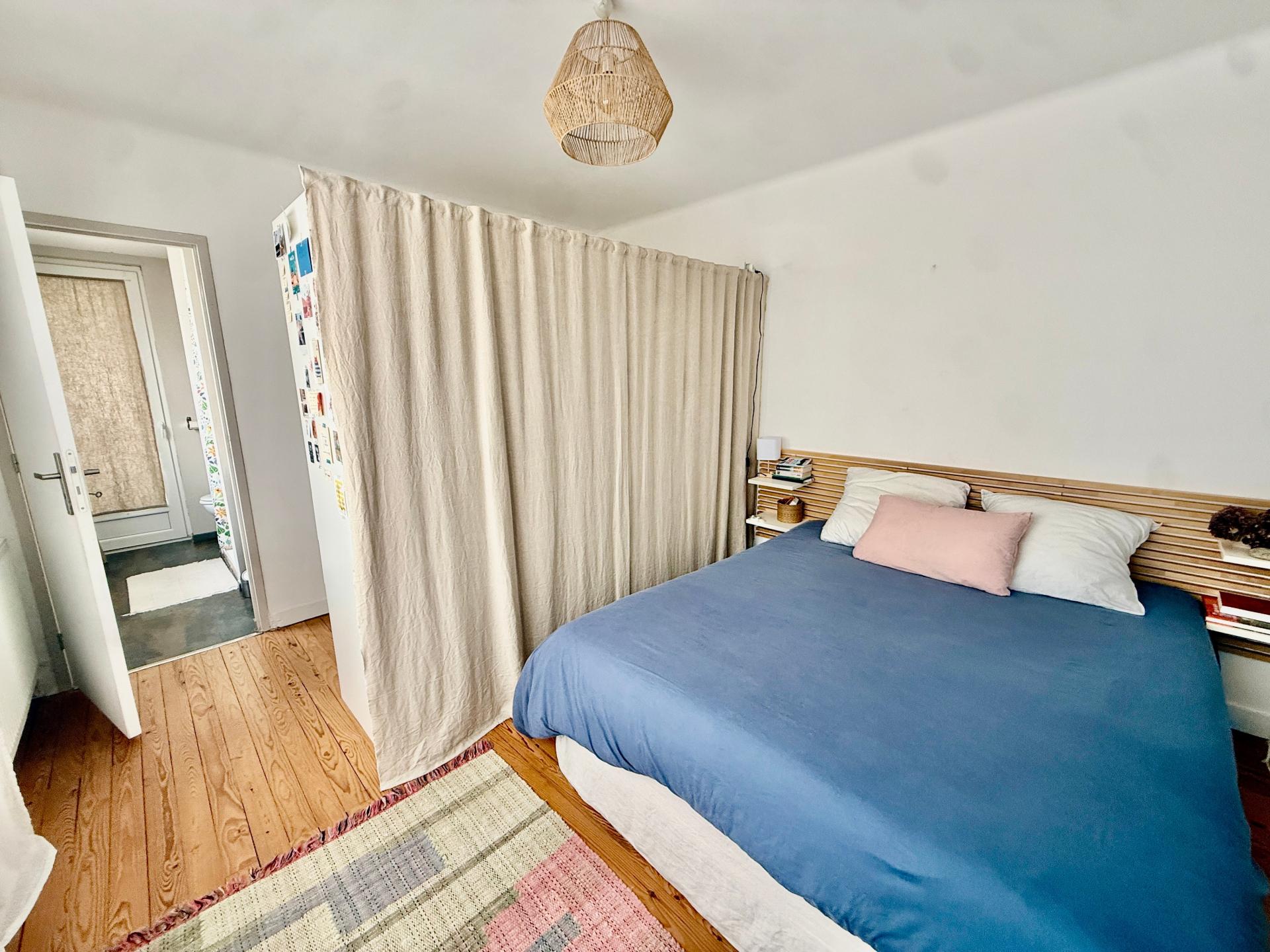 Photo 7 of the listing.