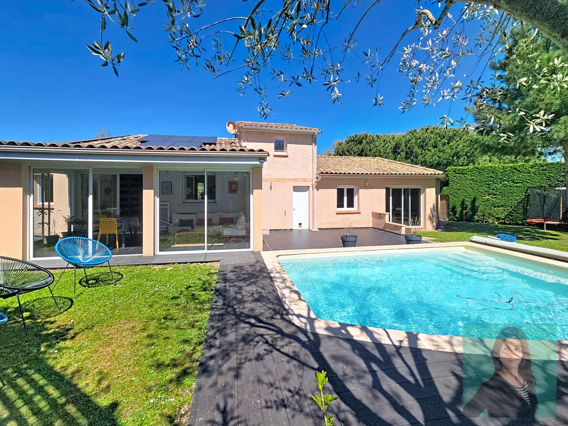 Photo 18 of the listing.