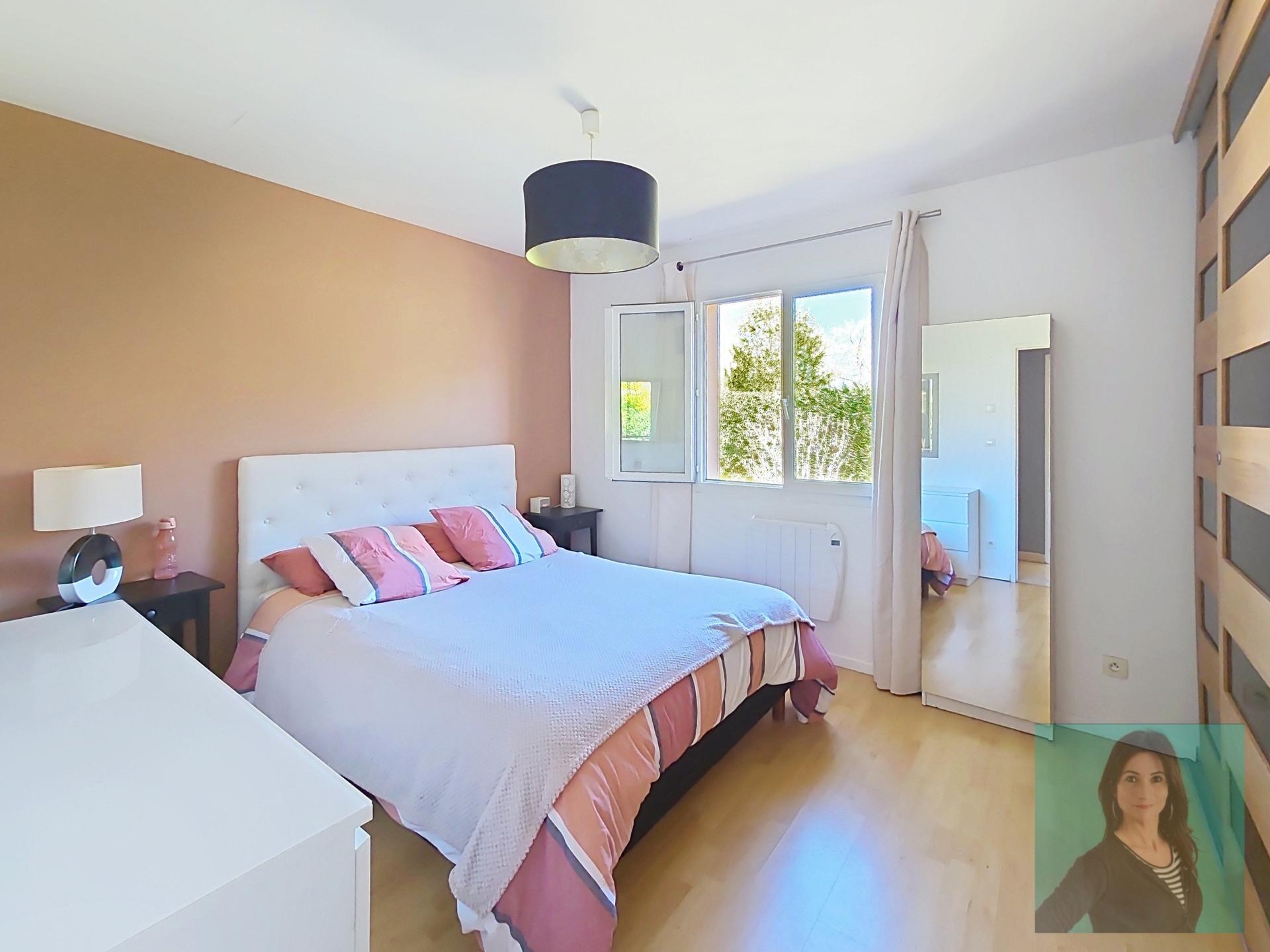 Photo 9 of the listing.