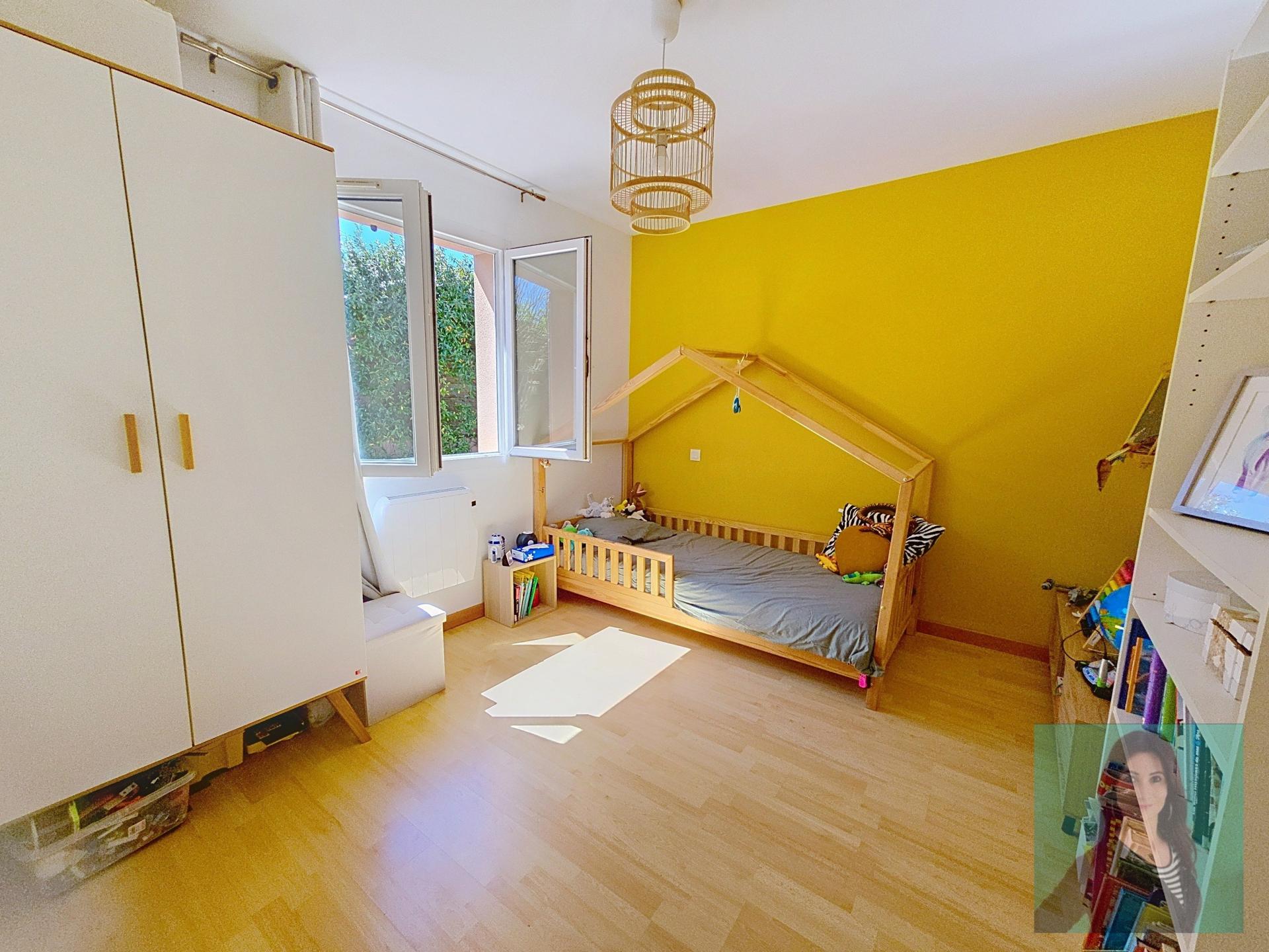 Photo 12 of the listing.