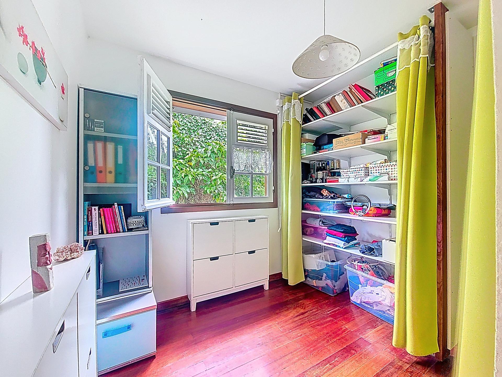 Photo 9 of the listing.