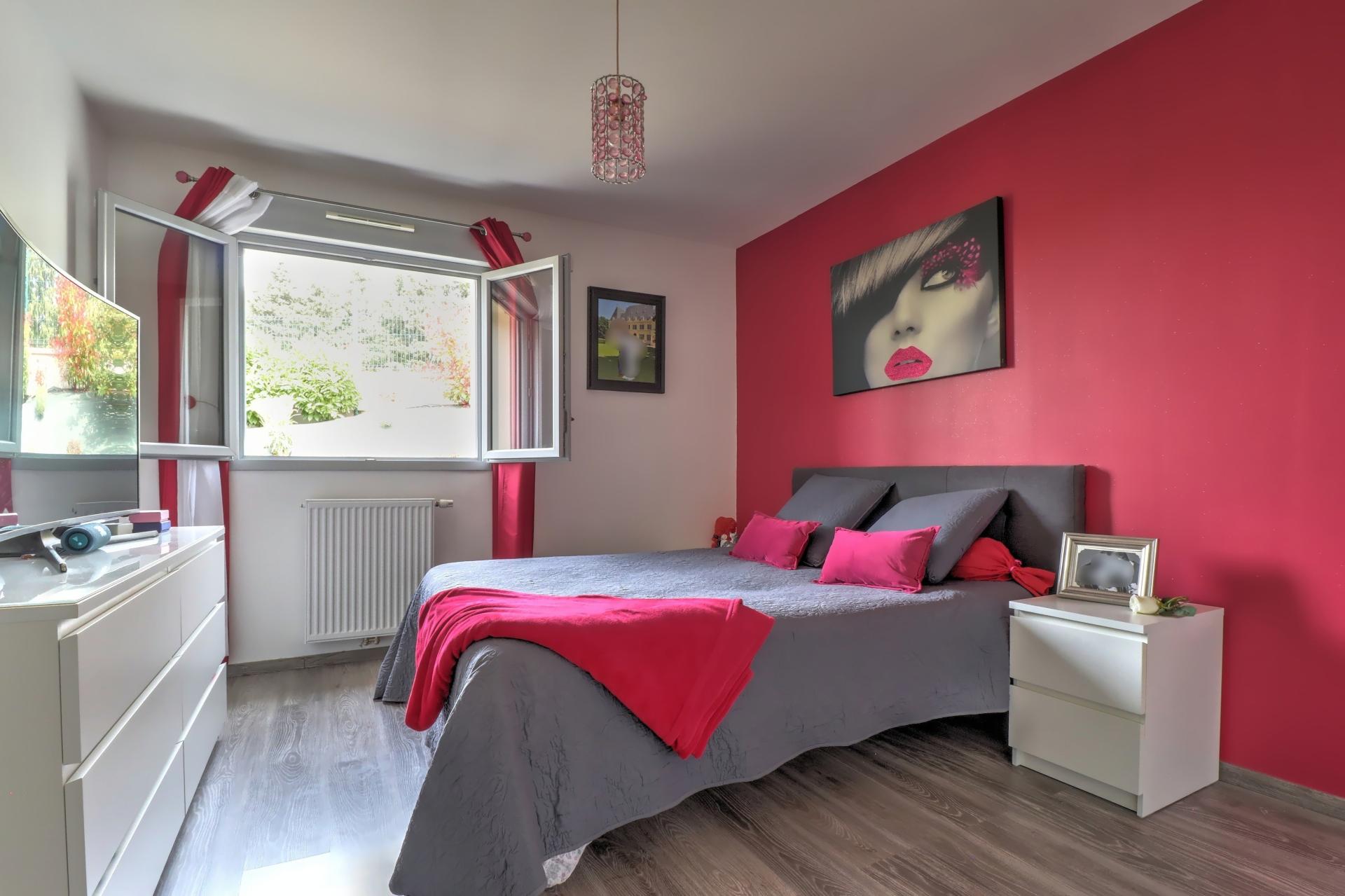 Photo 9 of the listing.