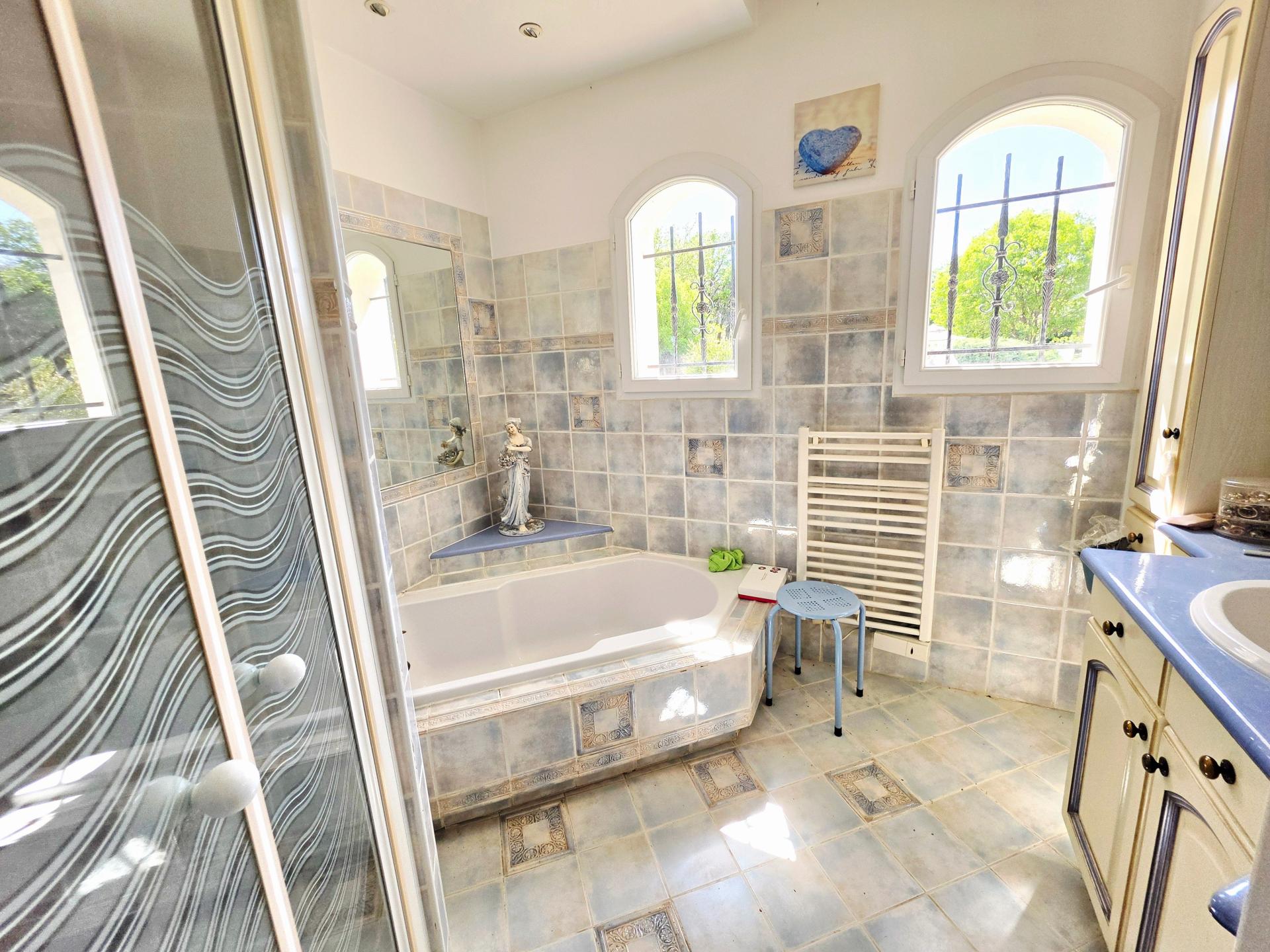Photo 15 of the listing.