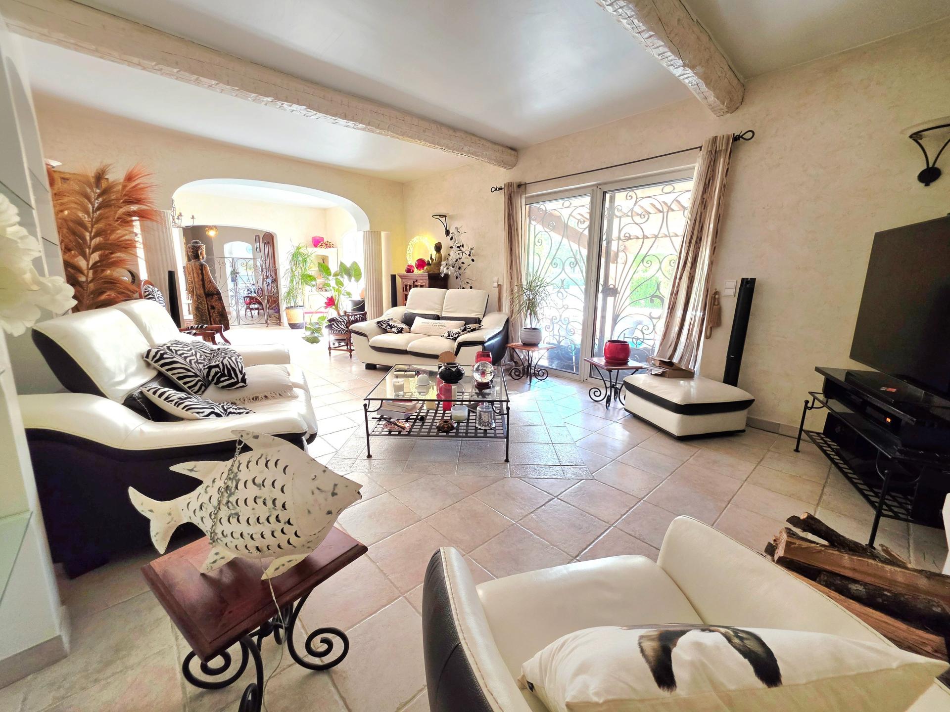 Photo 9 of the listing.