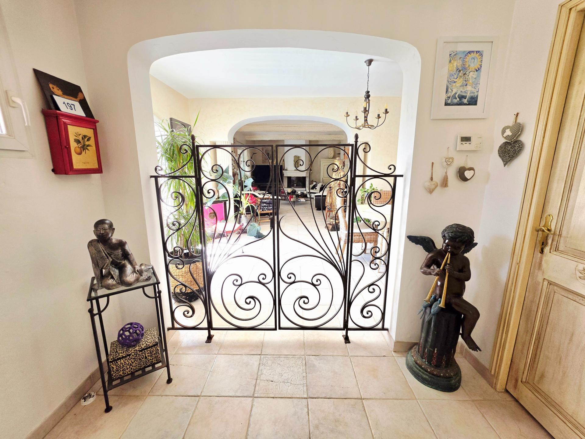 Photo 6 of the listing.