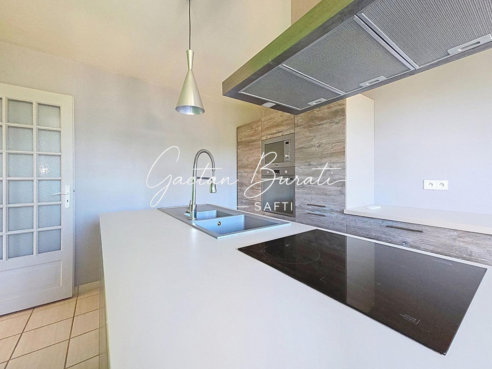 Photo SAFTI — Maison 4 pièces, 98 m² à Dugny Sur Meuse 3