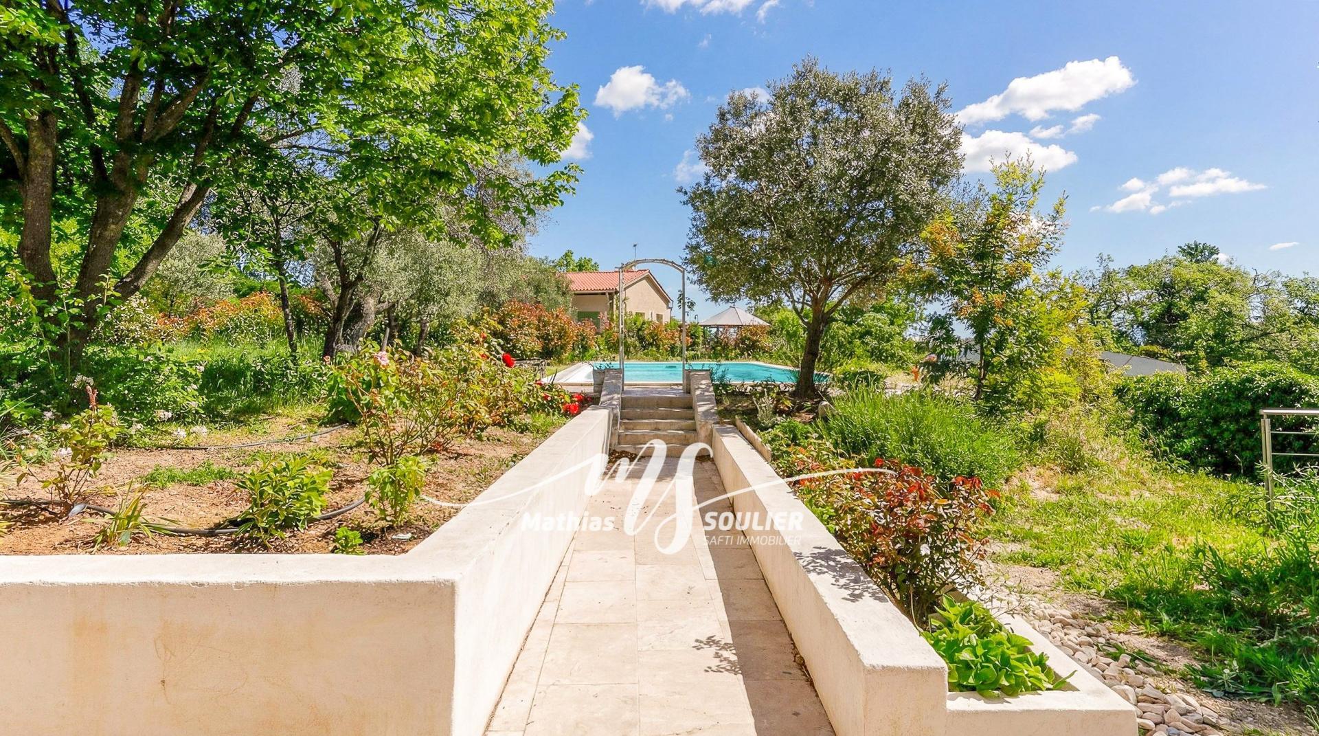 Photo 15 de l'annonce.