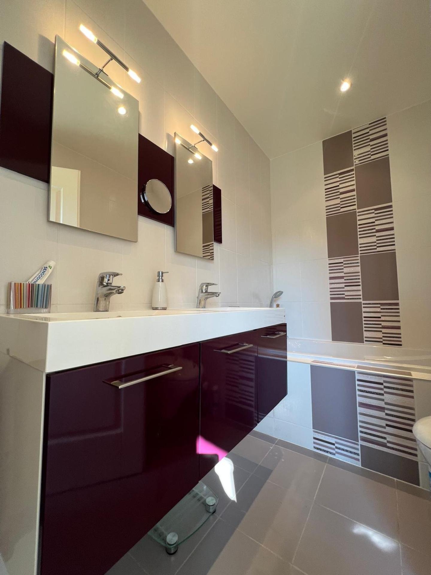 Photo 15 de l'annonce.