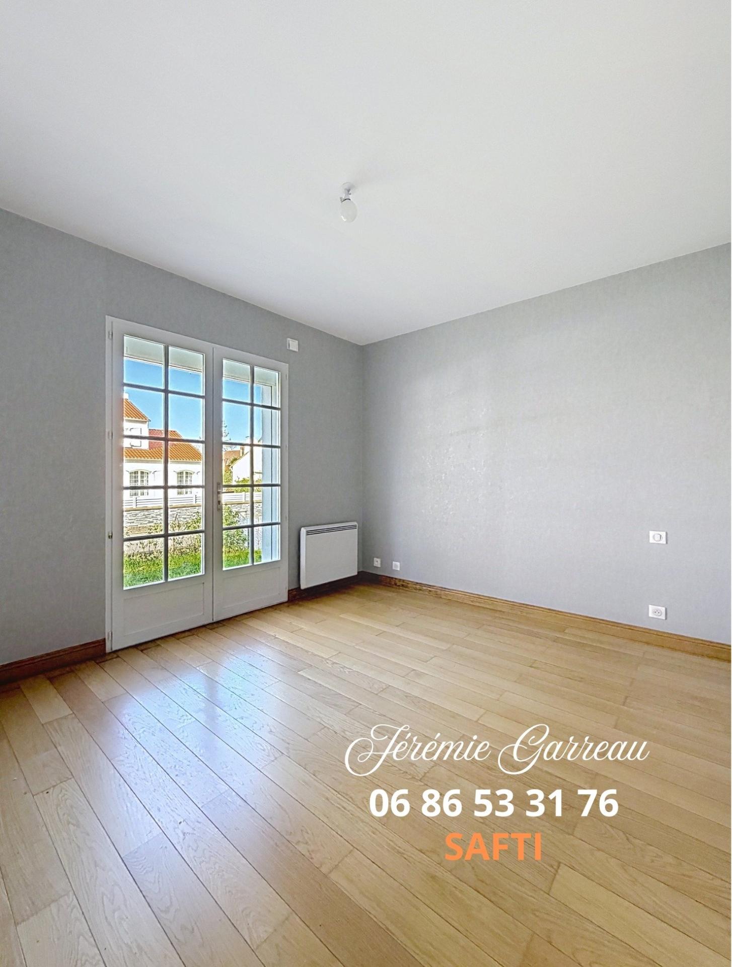 Photo 5 of the listing.