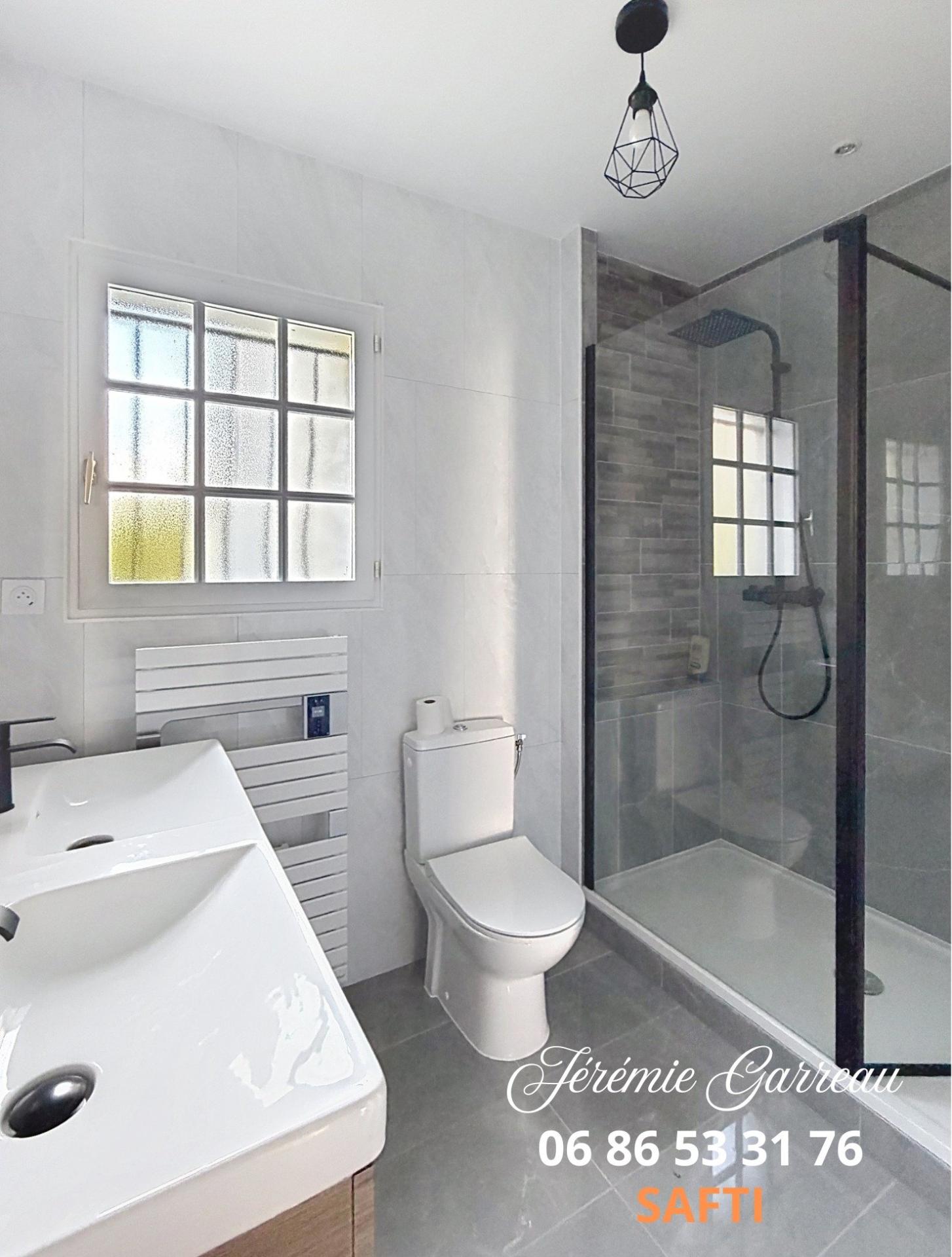 Photo 8 of the listing.