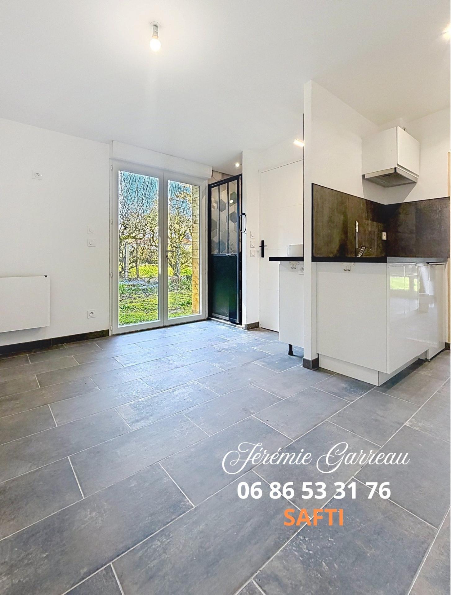 Photo 11 of the listing.