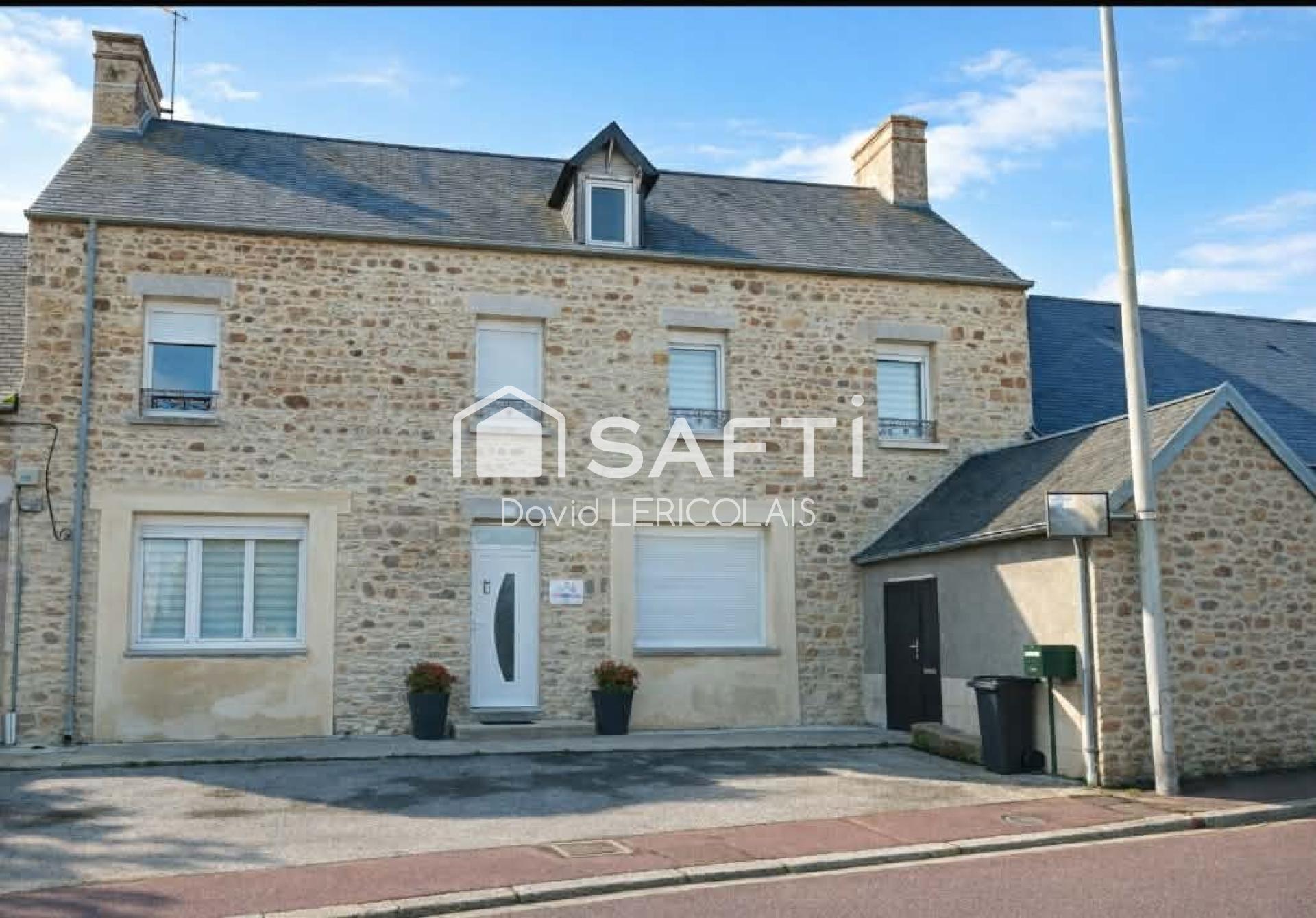 MAISON DE BOURG TRES SPACIEUSE AVEC BEAU TERRAIN