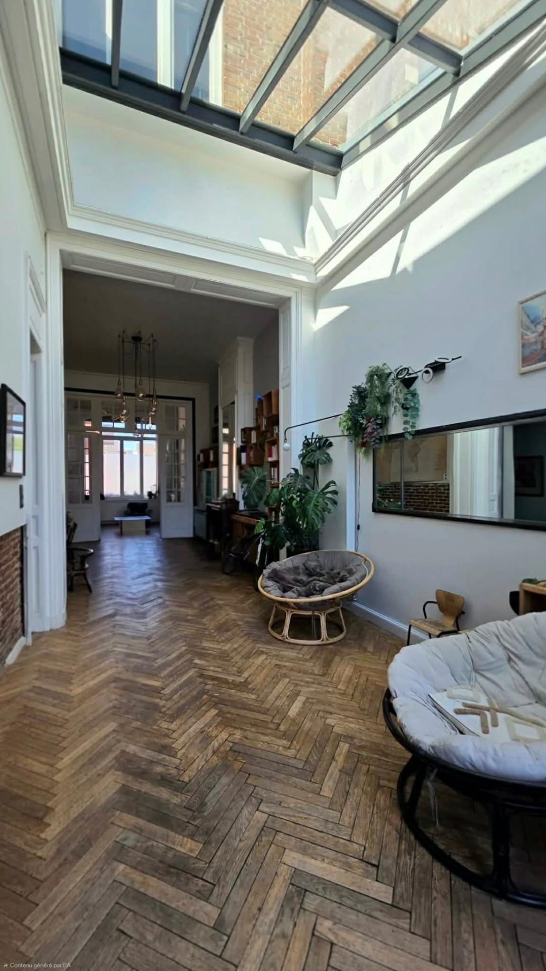 Photo 4 of the listing.