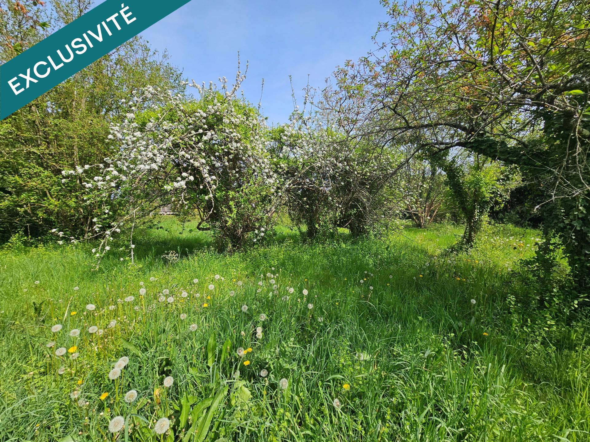 Terrain plat , Environnement calme, Proche commerces