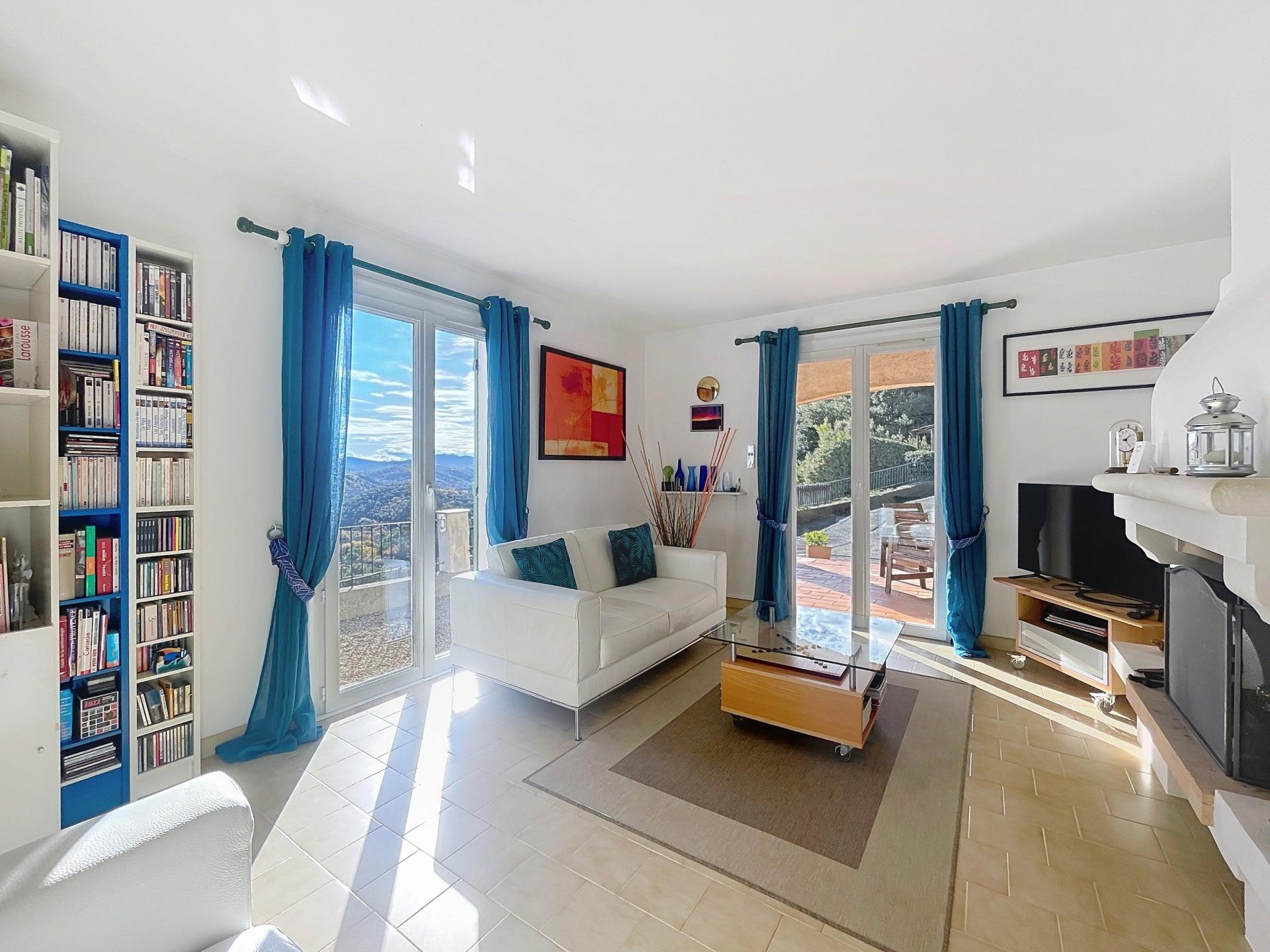 Photo 4 of the listing.