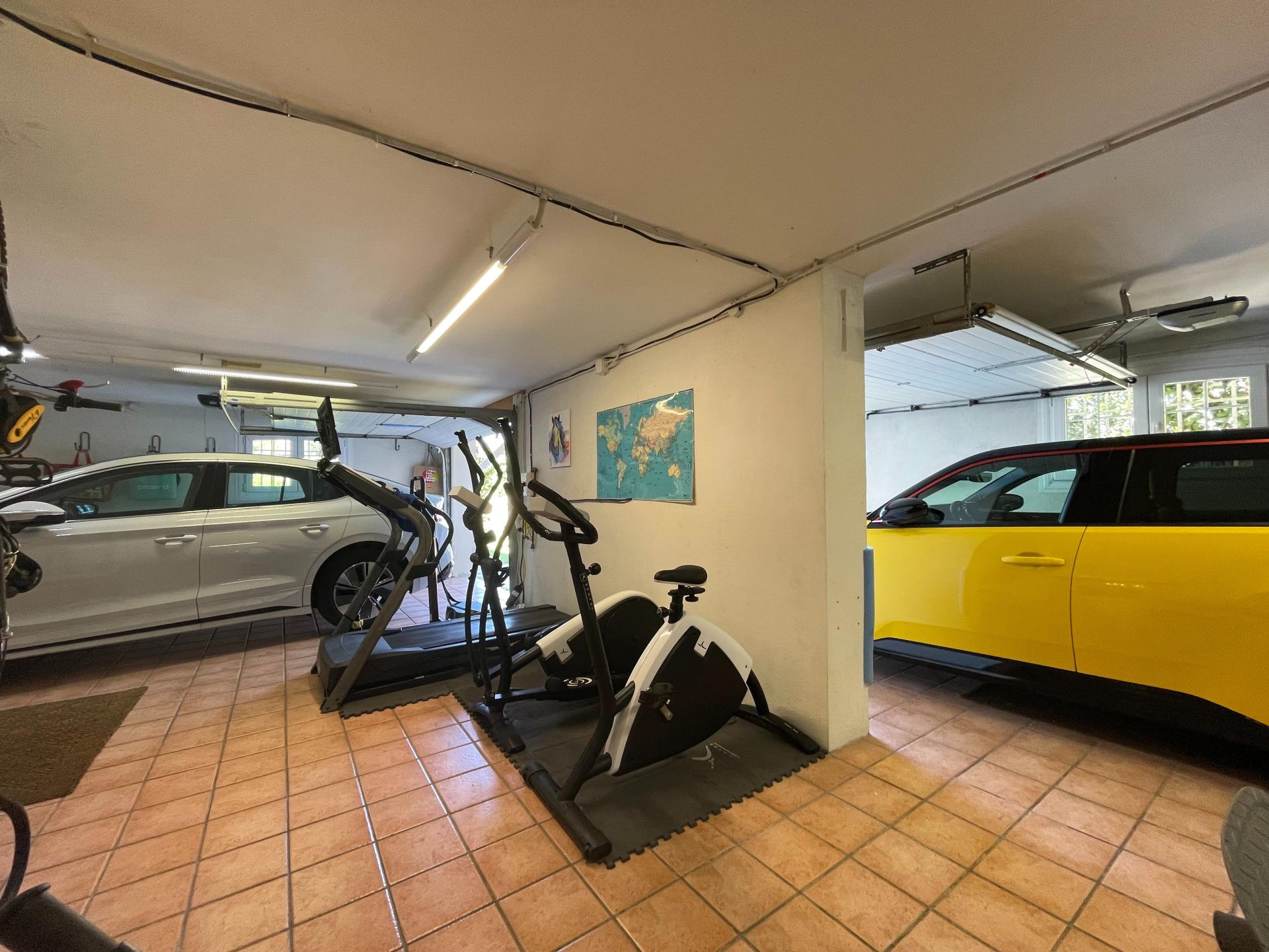 Photo 13 of the listing.