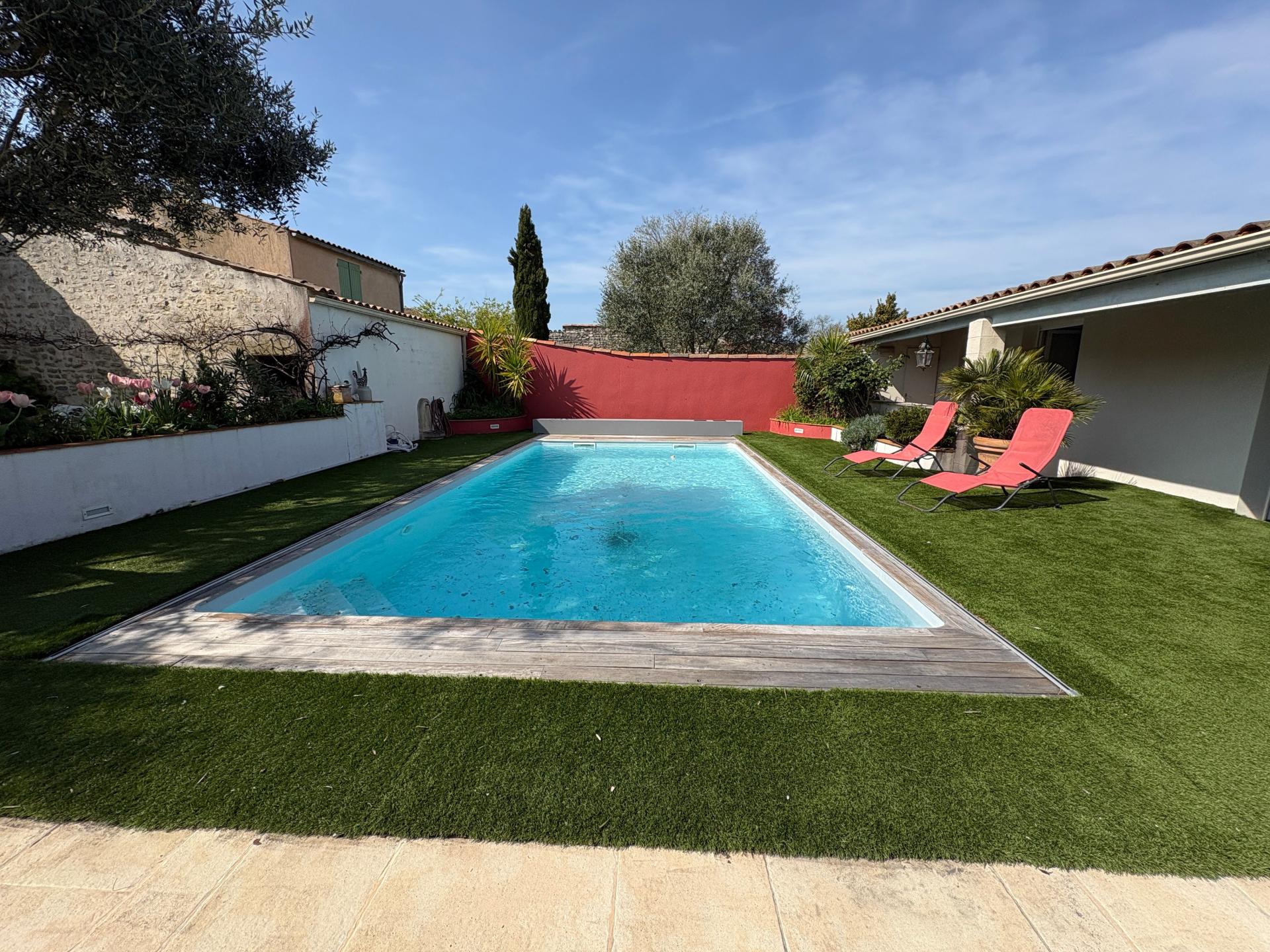 Photo 11 of the listing.