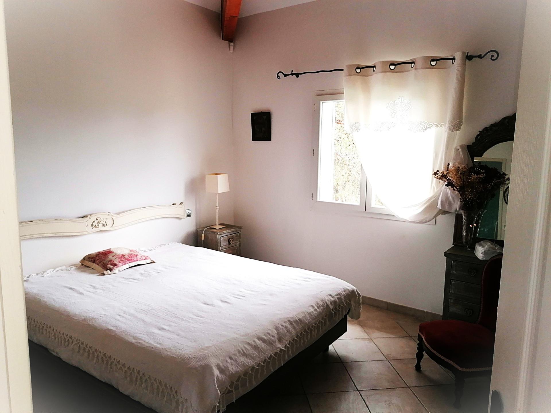 Photo 14 of the listing.