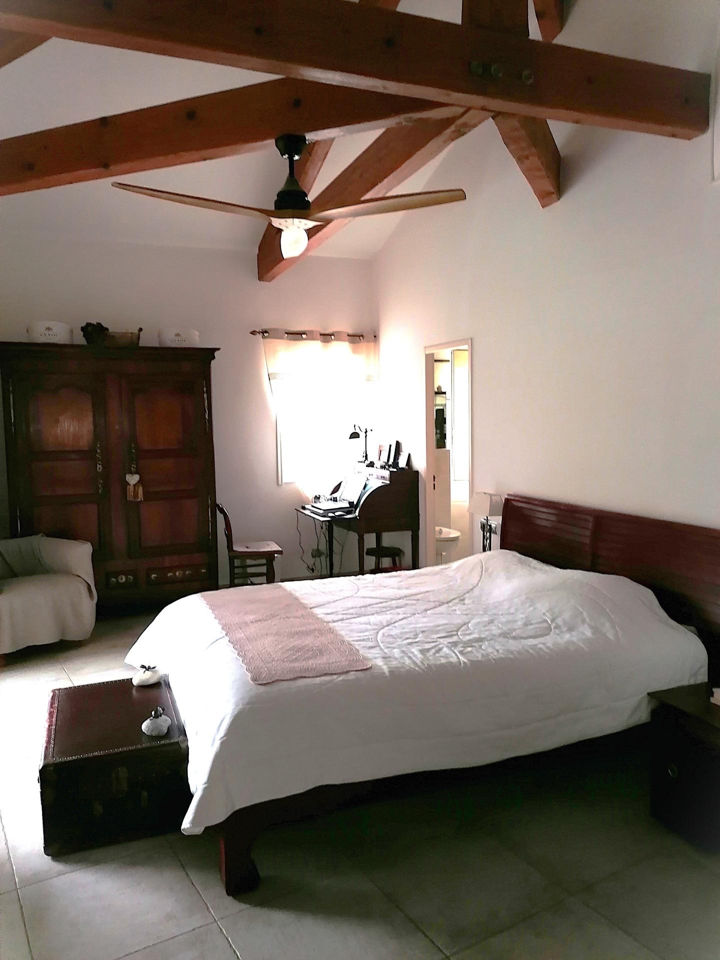 Photo 9 of the listing.