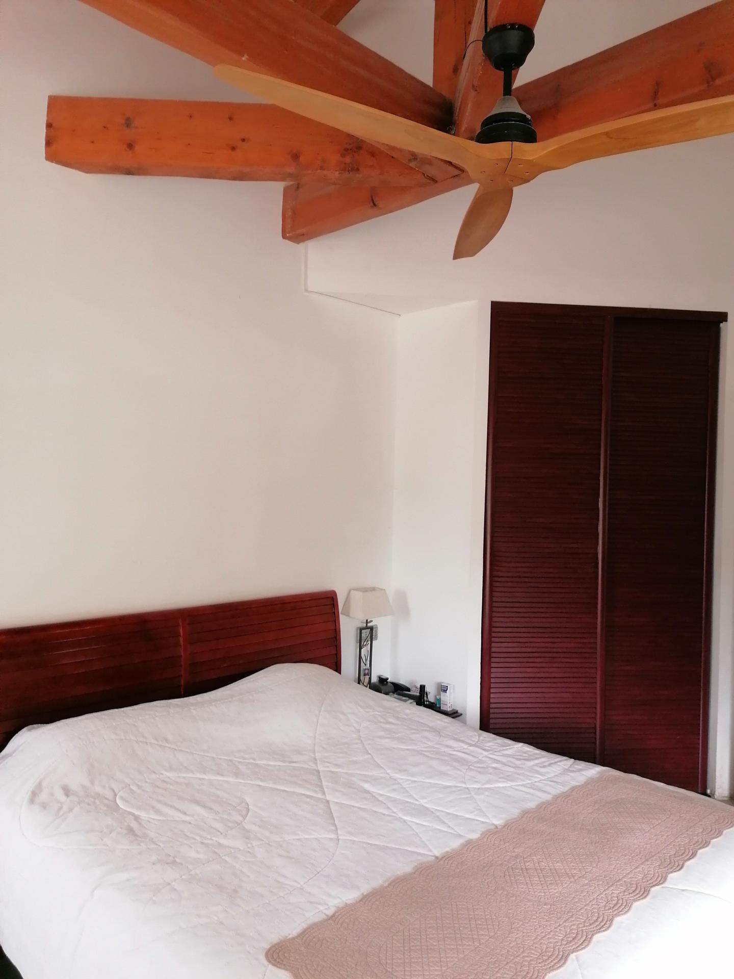 Photo 10 of the listing.