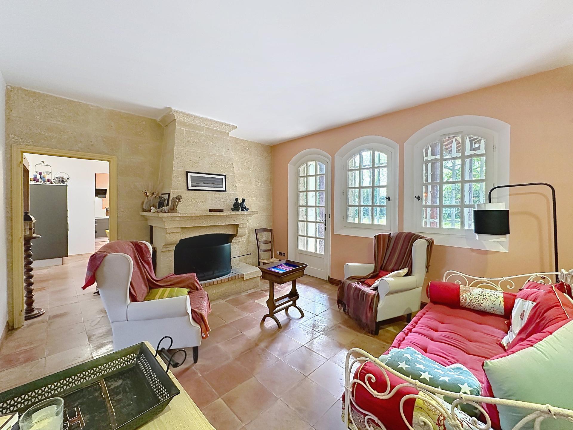 Photo 5 of the listing.