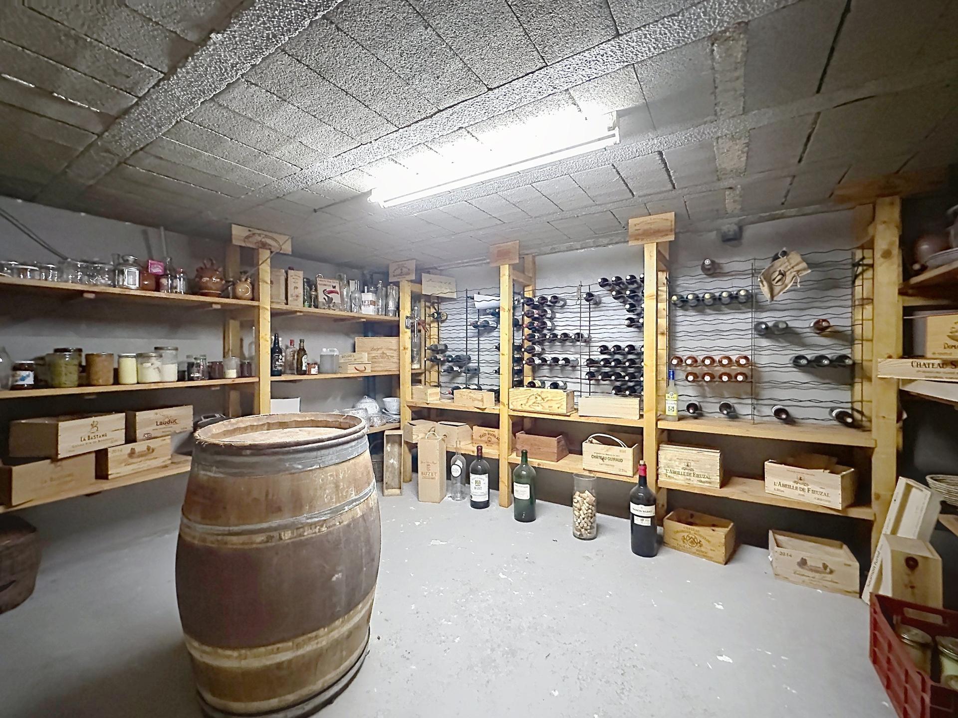 Photo 11 of the listing.