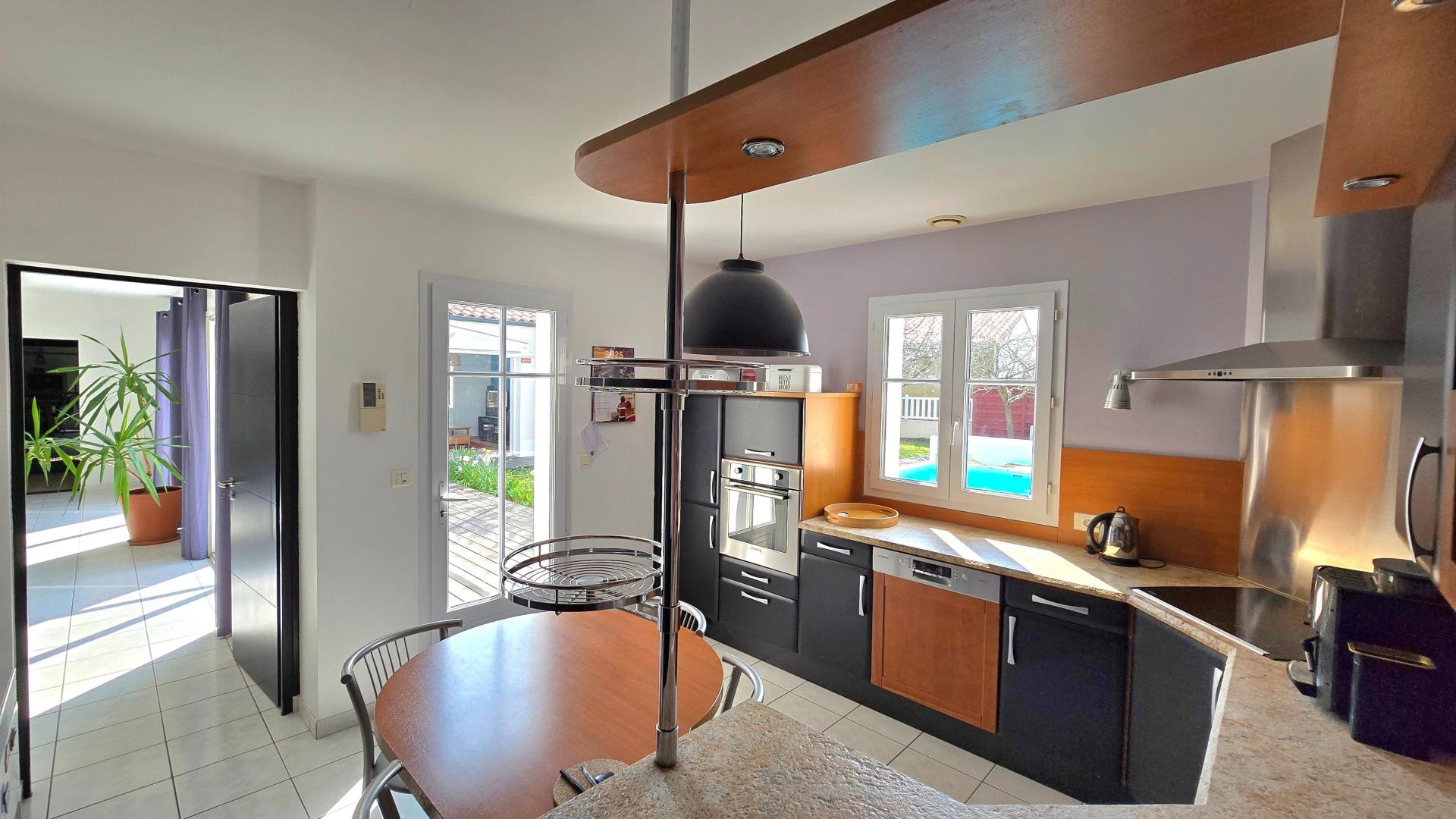 Photo 3 of the listing.