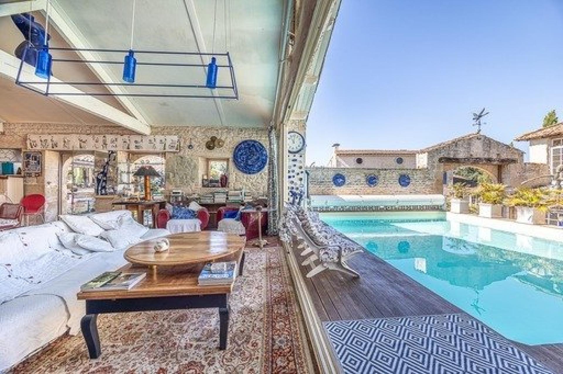 Photo 5 of the listing.