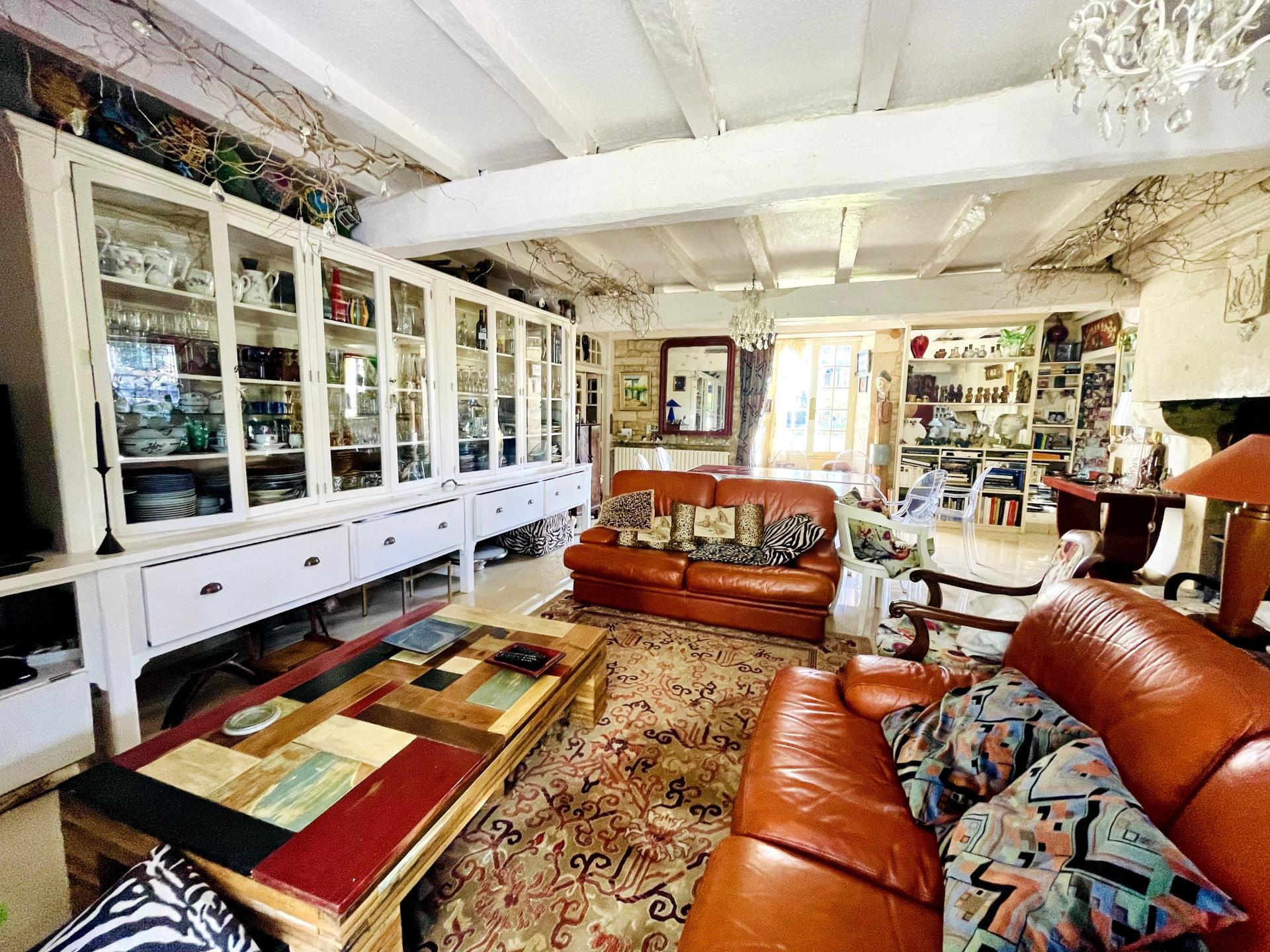 Photo 4 of the listing.