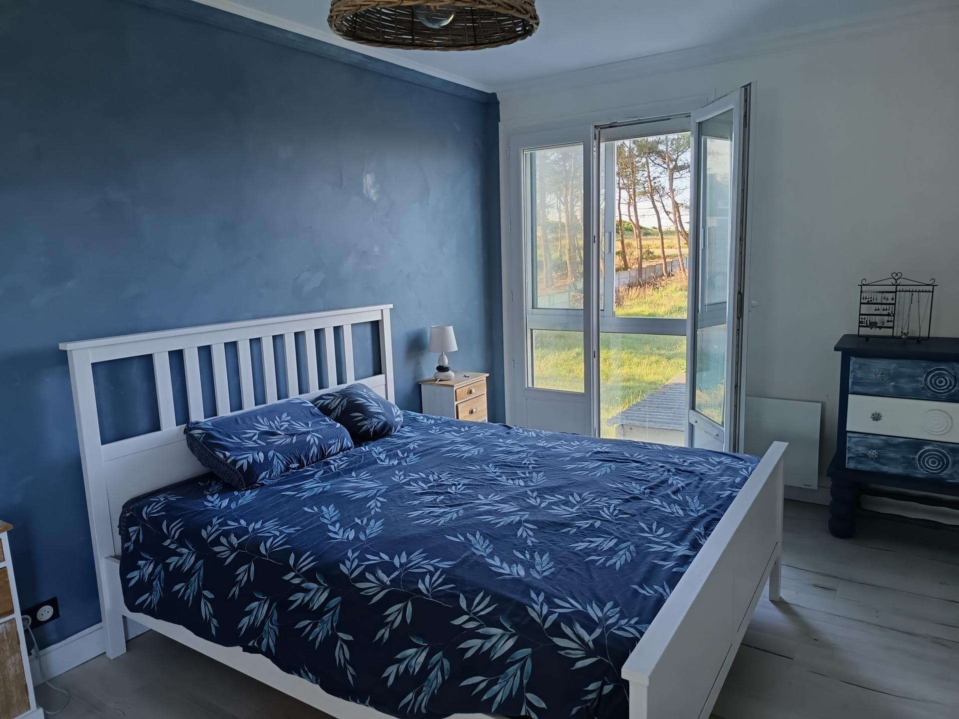 Photo 5 of the listing.