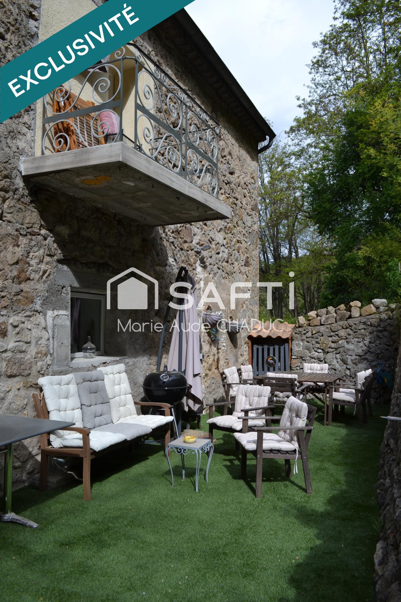 Maison 106 m2 - T 5 - terrain de 5321 m2 - accès rivière privatif