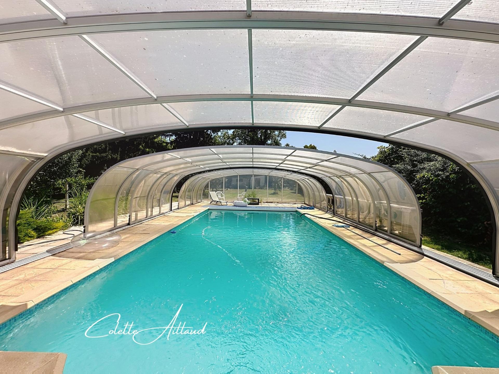 Photo 4 of the listing.