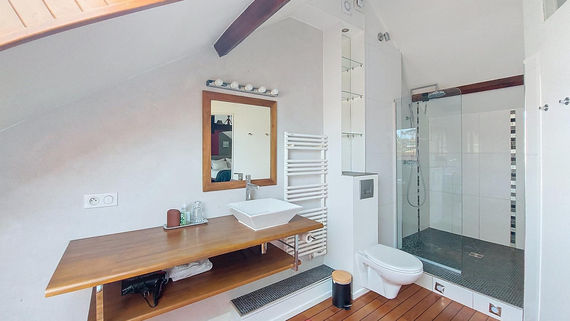 Photo 14 de l'annonce.