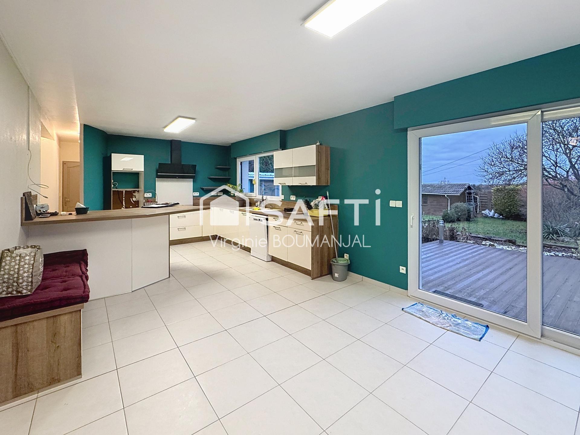 Photo SAFTI — Maison 8 pièces, 236 m² à Vers Sur Selle 3