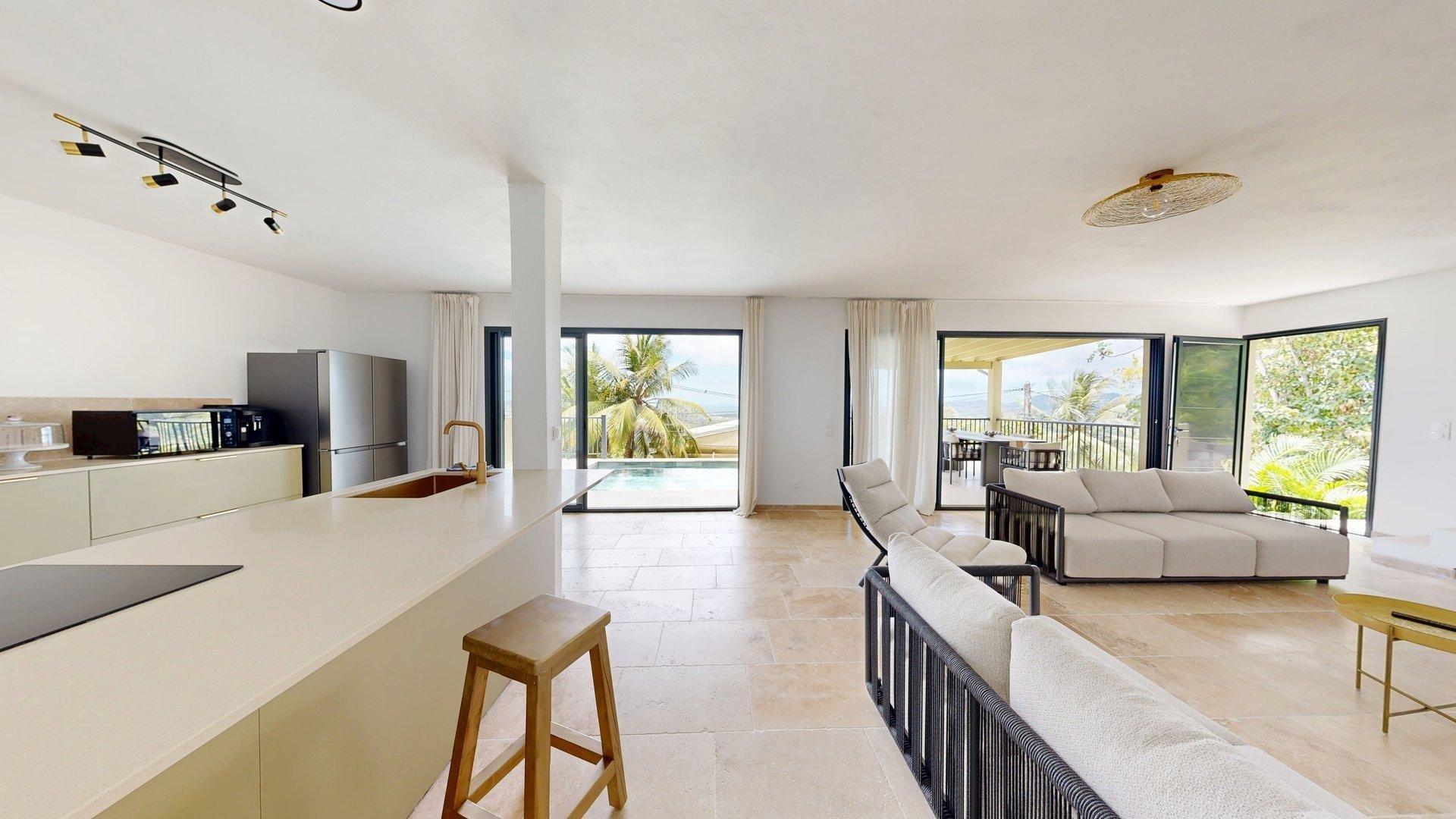 Photo 8 of the listing.