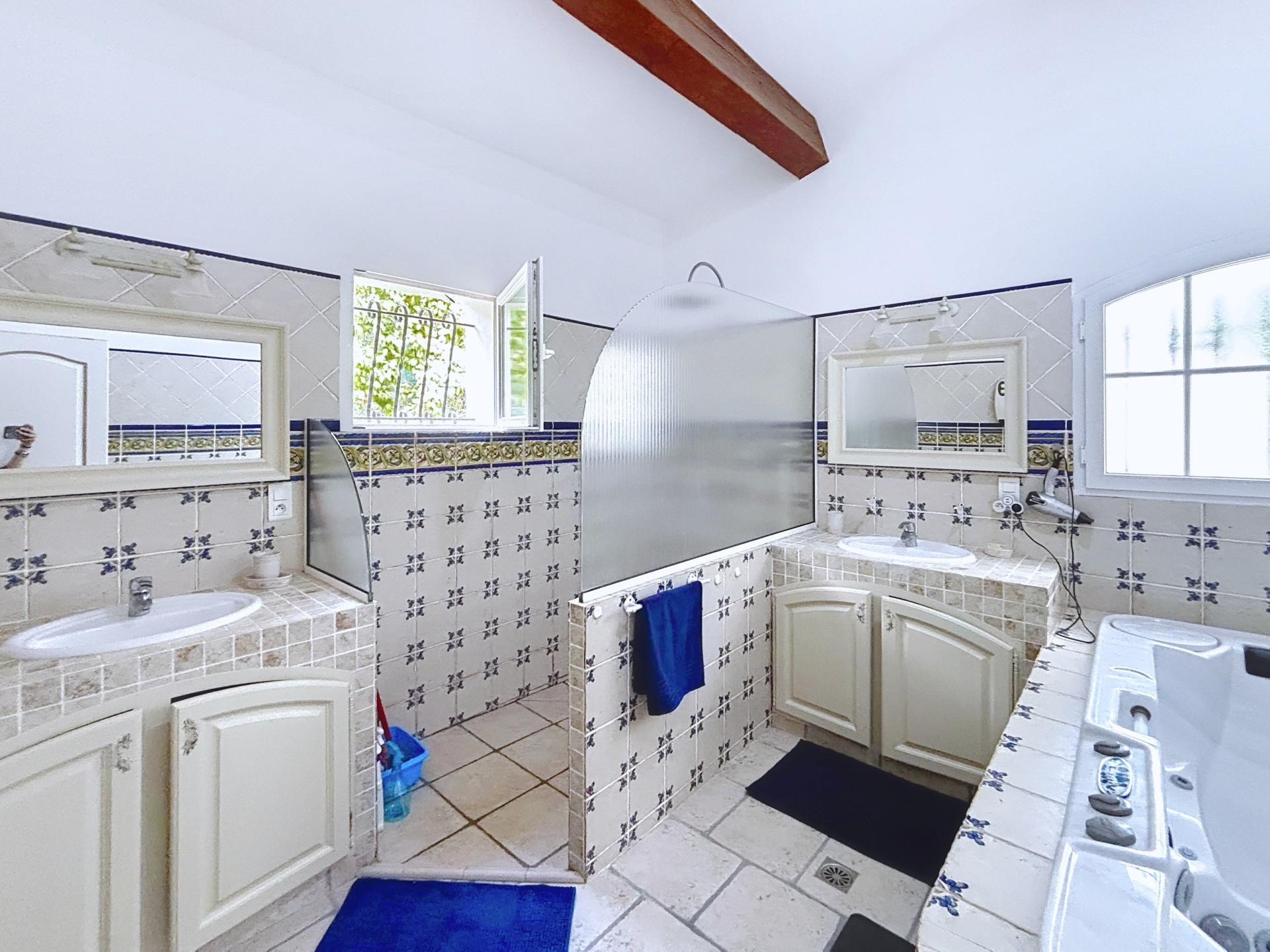 Photo 15 de l'annonce.