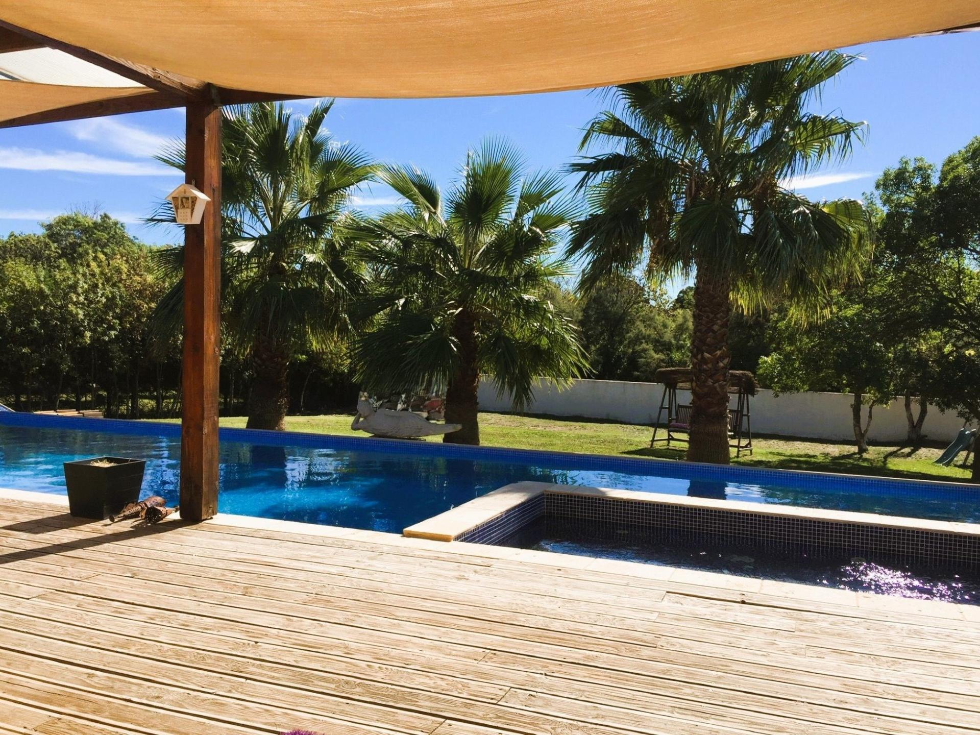 Photo 7 of the listing.