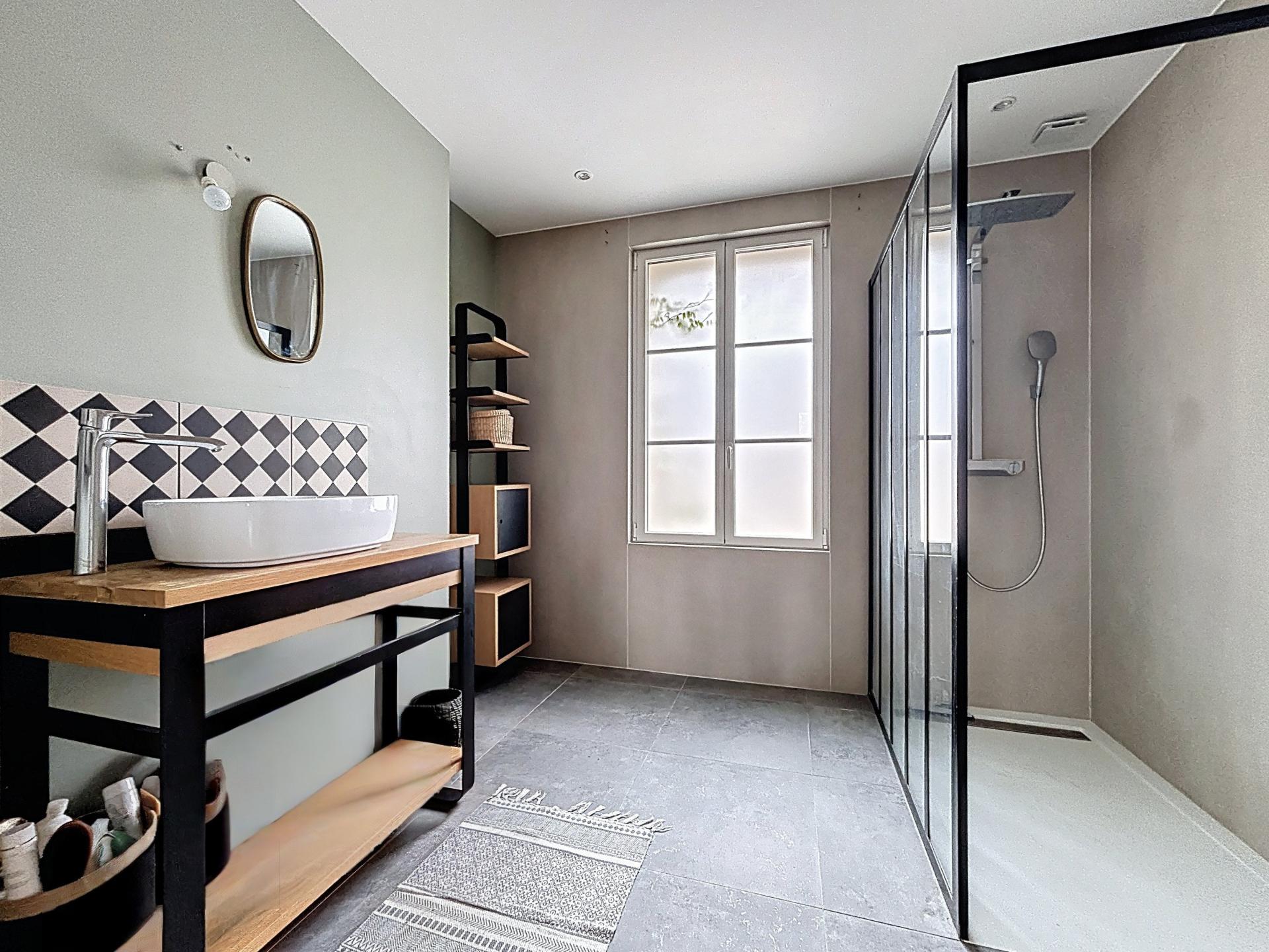 Photo 15 de l'annonce.