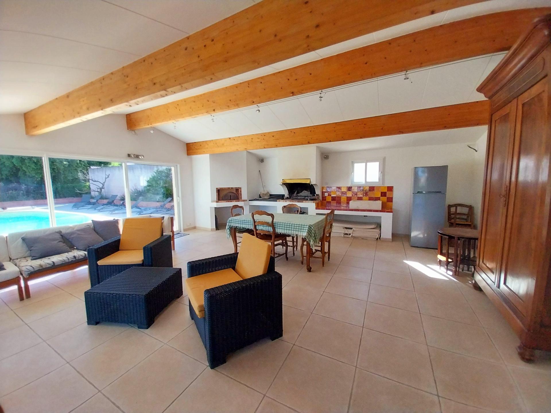 Photo 9 of the listing.