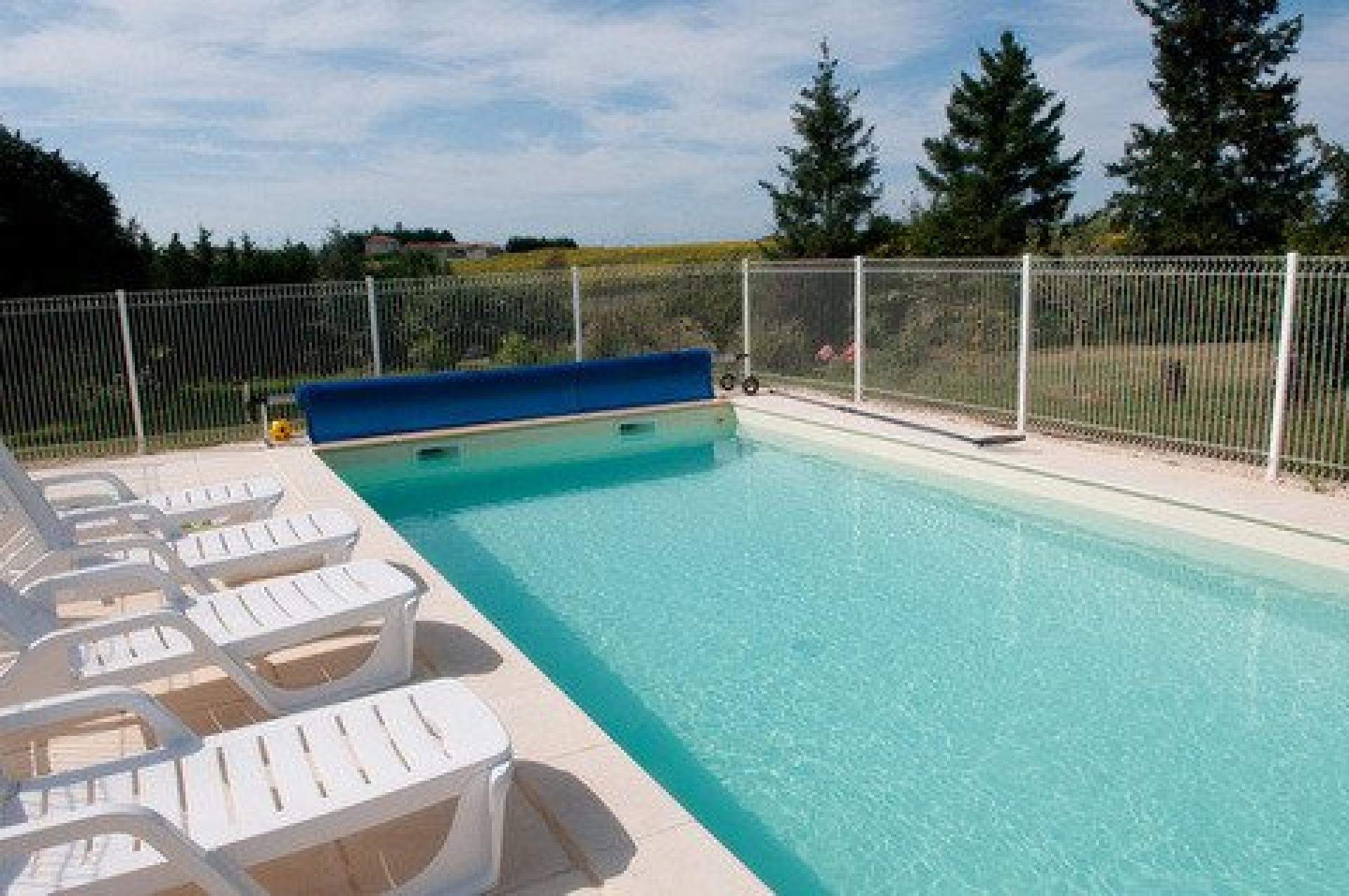 Photo 10 of the listing.