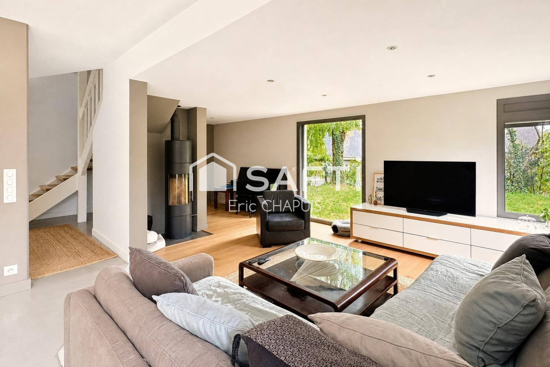 Photo SAFTI — Maison 8 pièces, 230 m² à Saint Gregoire 2