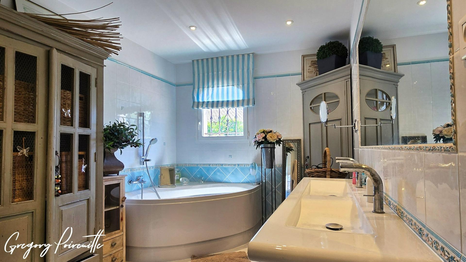 Photo 15 de l'annonce.