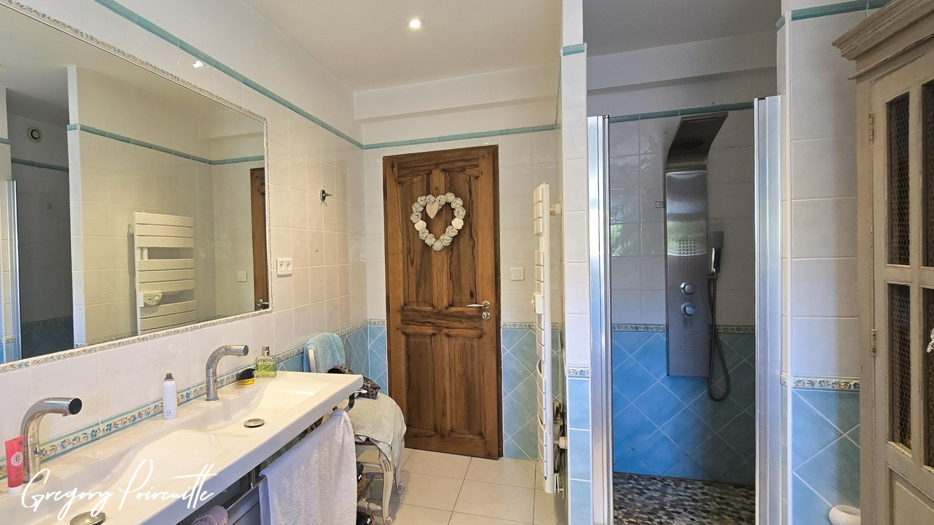 Photo 16 de l'annonce.