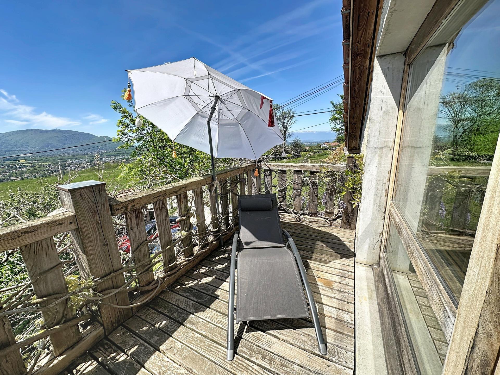 Photo 15 of the listing.