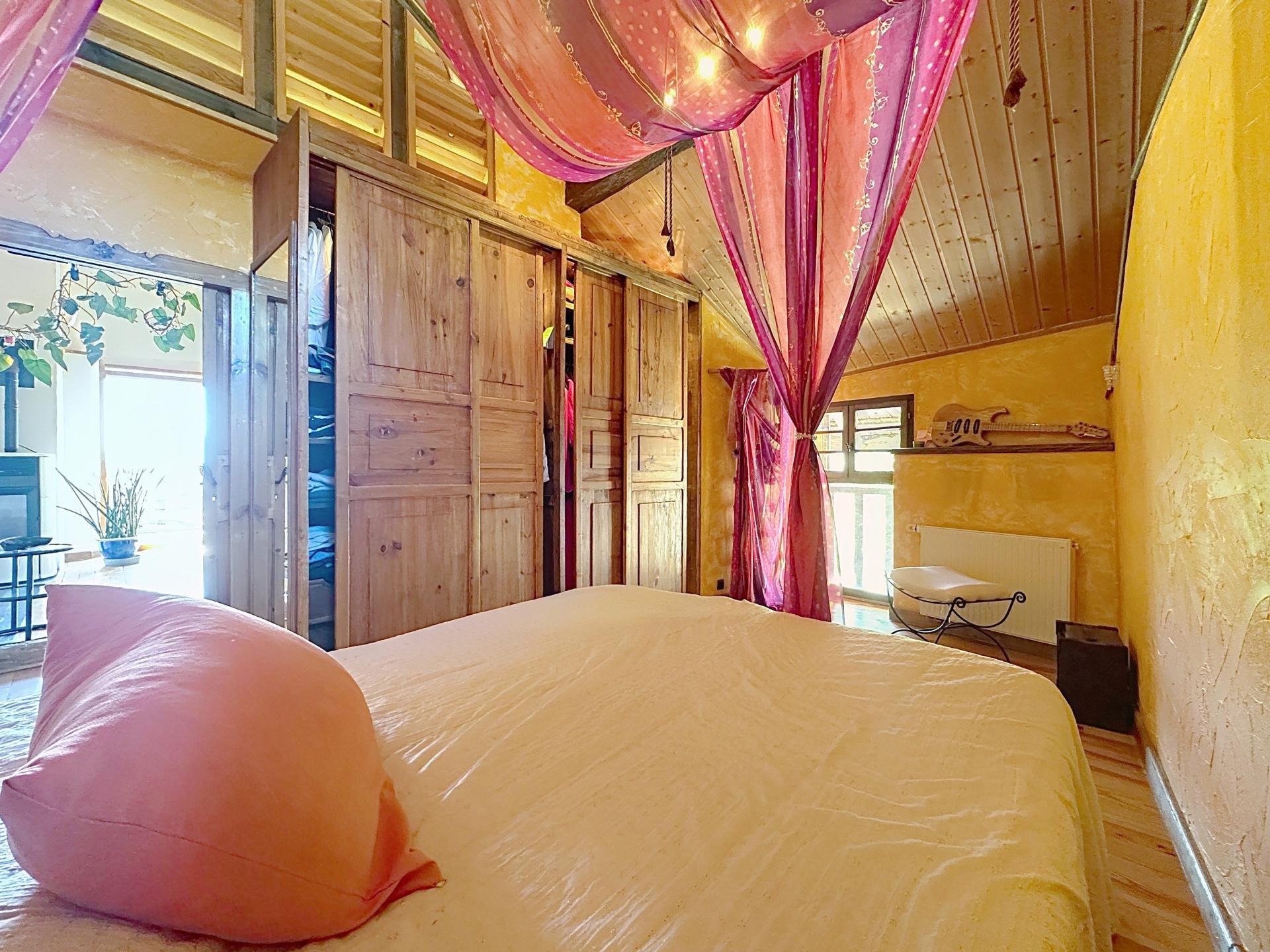 Photo 19 of the listing.